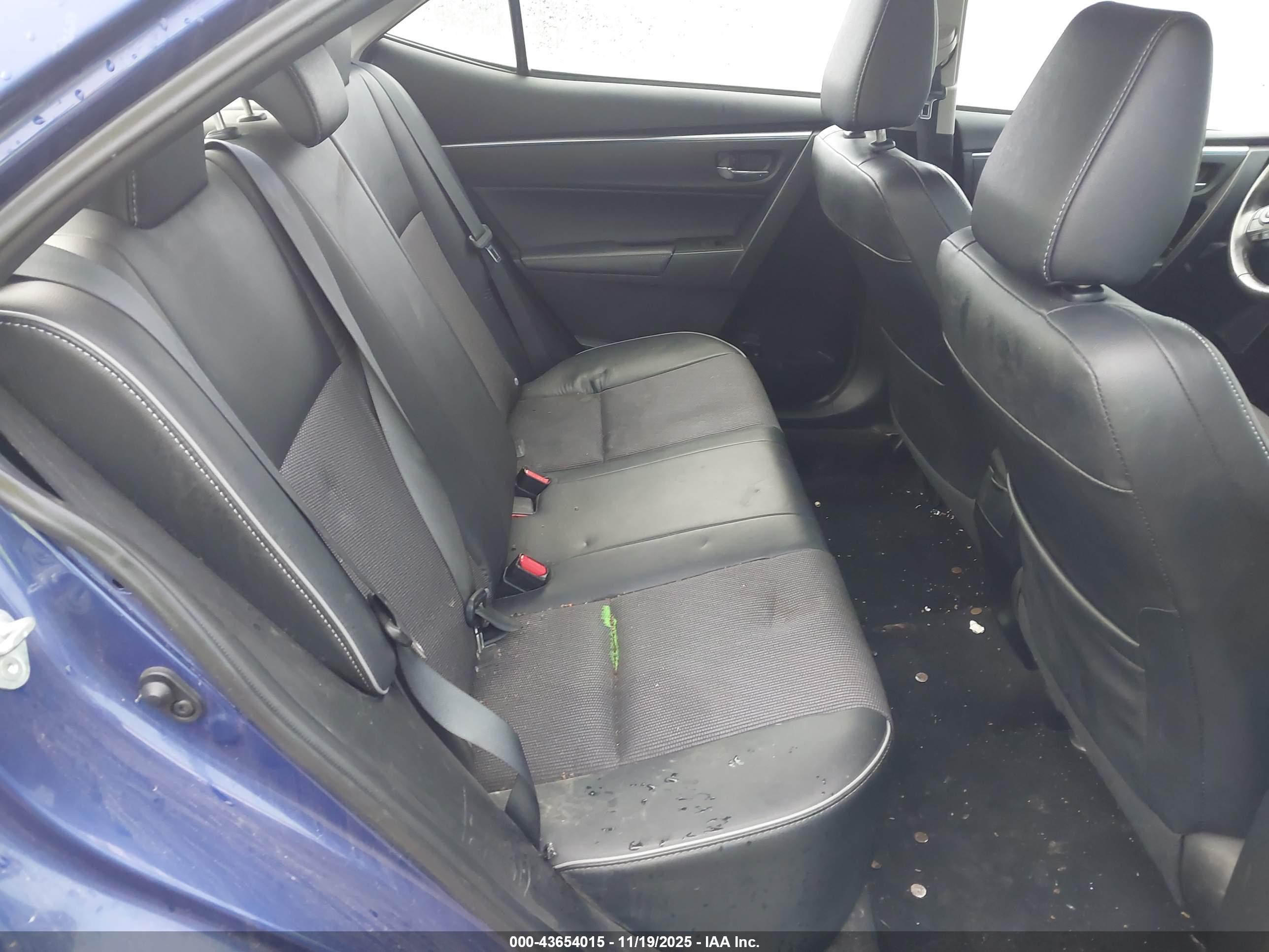 TOYOTA COROLLA image 8