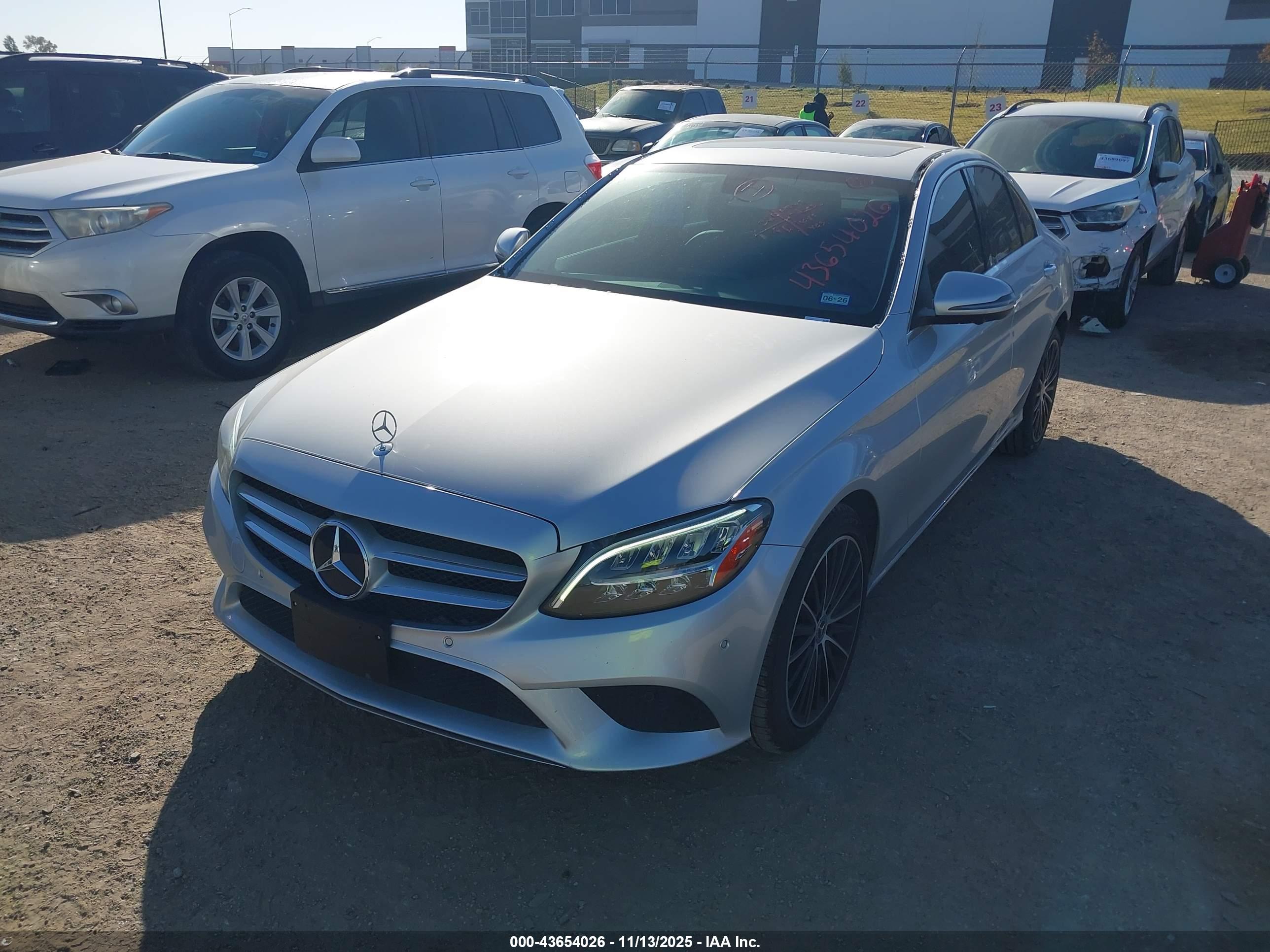 MERCEDES-BENZ C image 2
