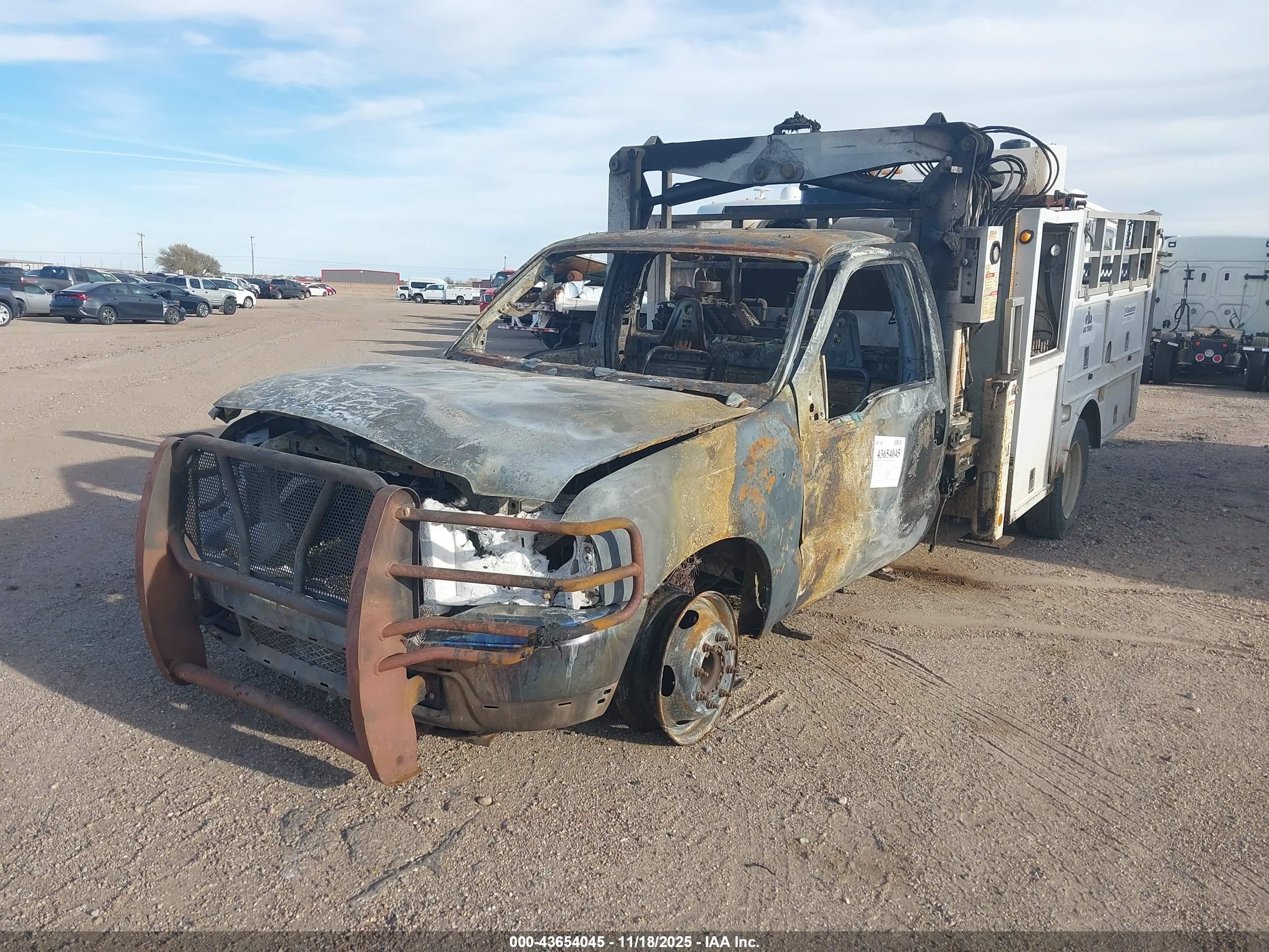 FORD F-550 image 2