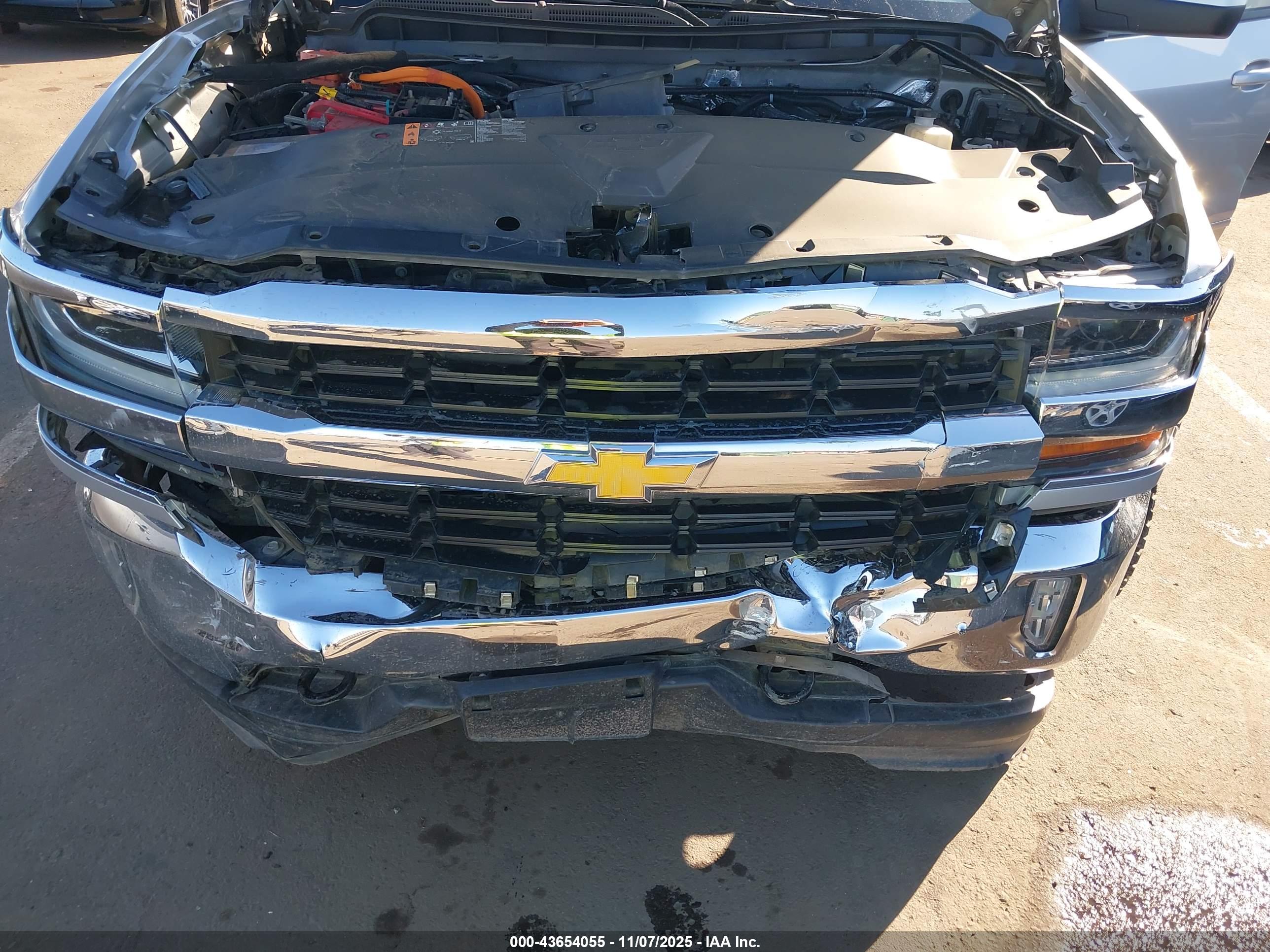 CHEVROLET SILVERADO image 10