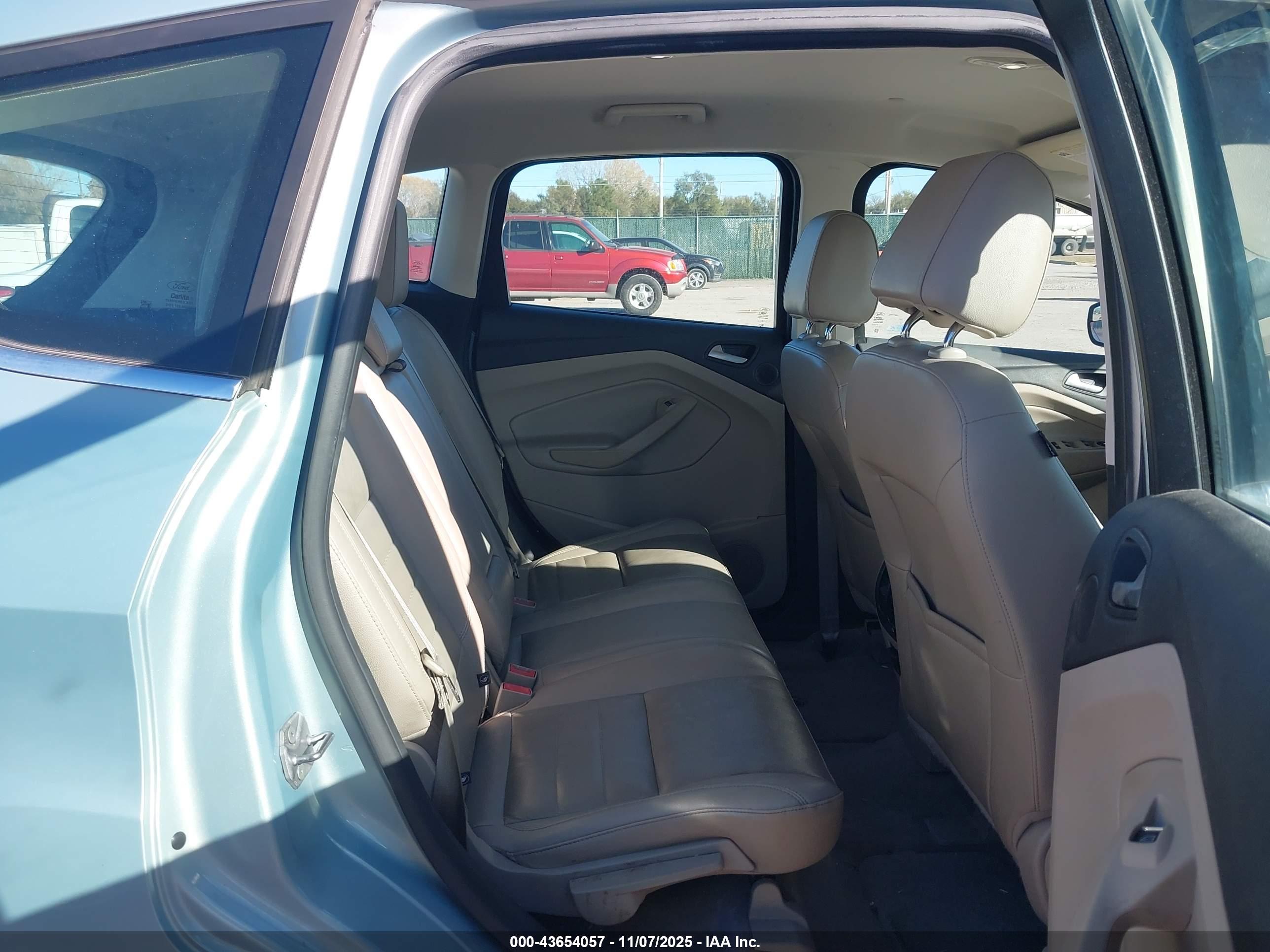 FORD C-MAX image 8
