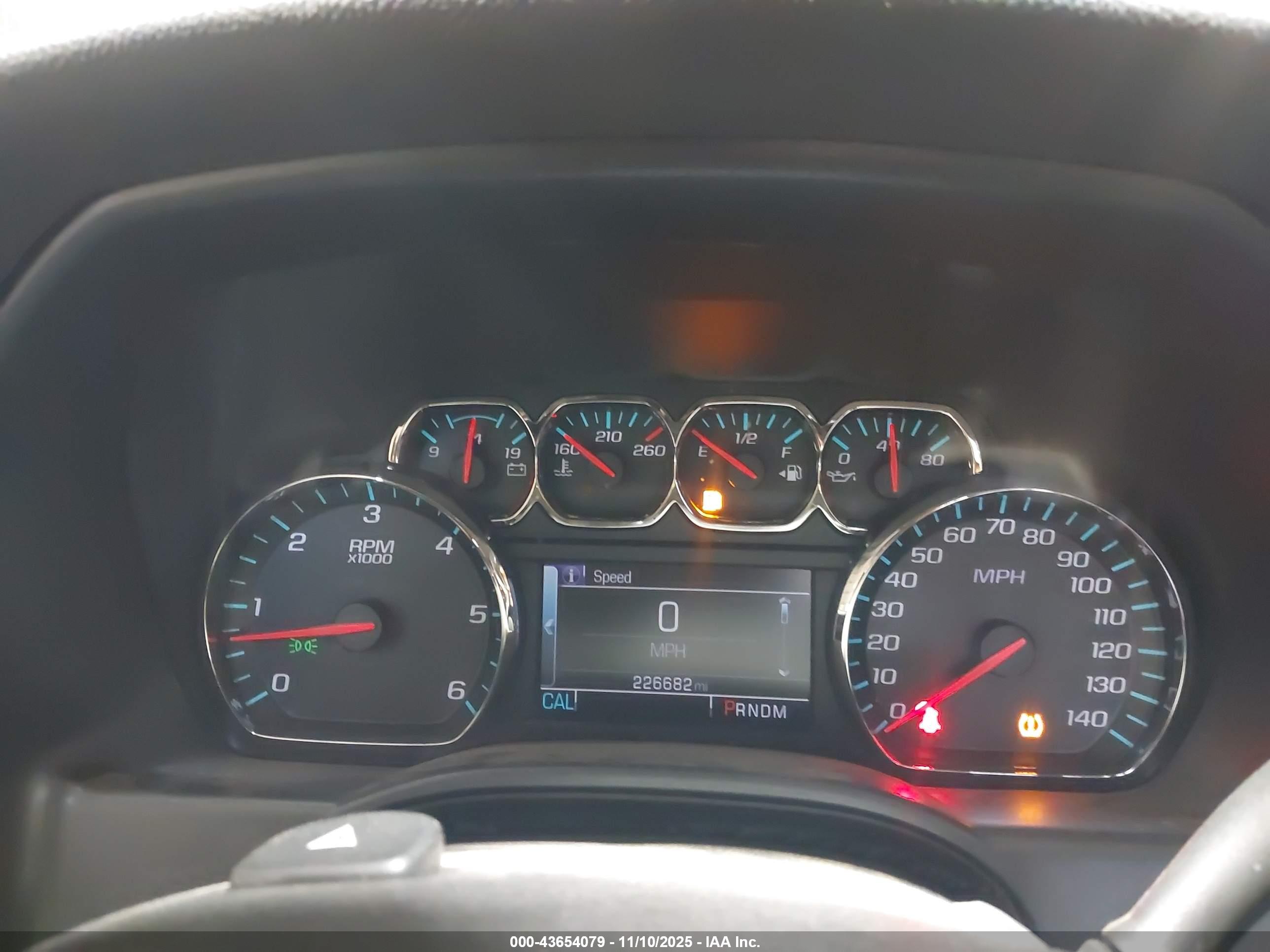 CHEVROLET SILVERADO image 7