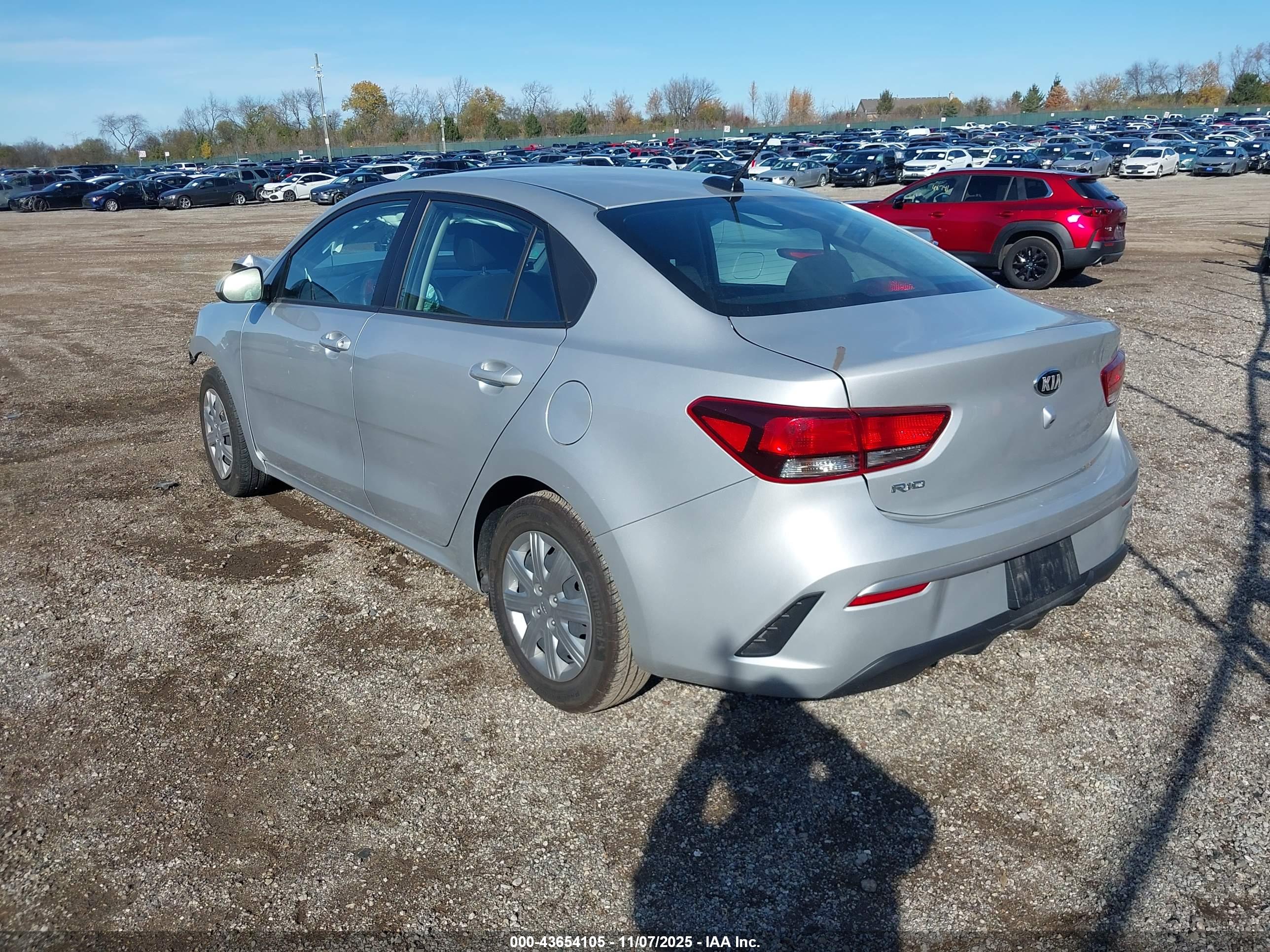 KIA RIO image 3