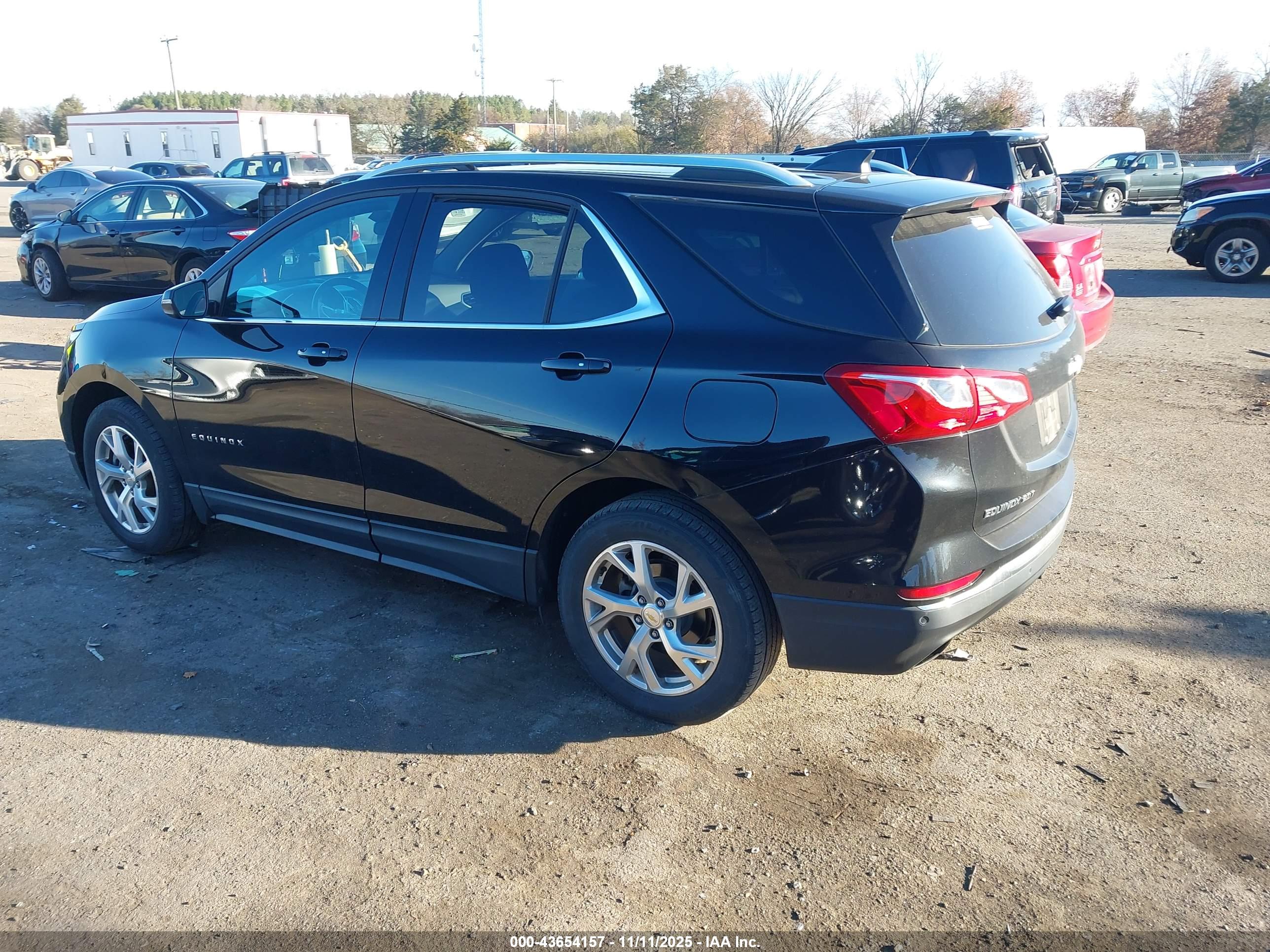 CHEVROLET EQUINOX image 3