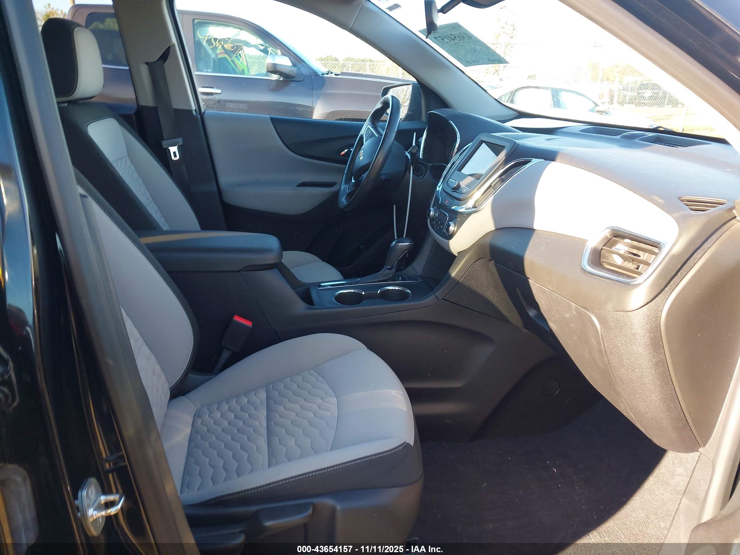 CHEVROLET EQUINOX image 5