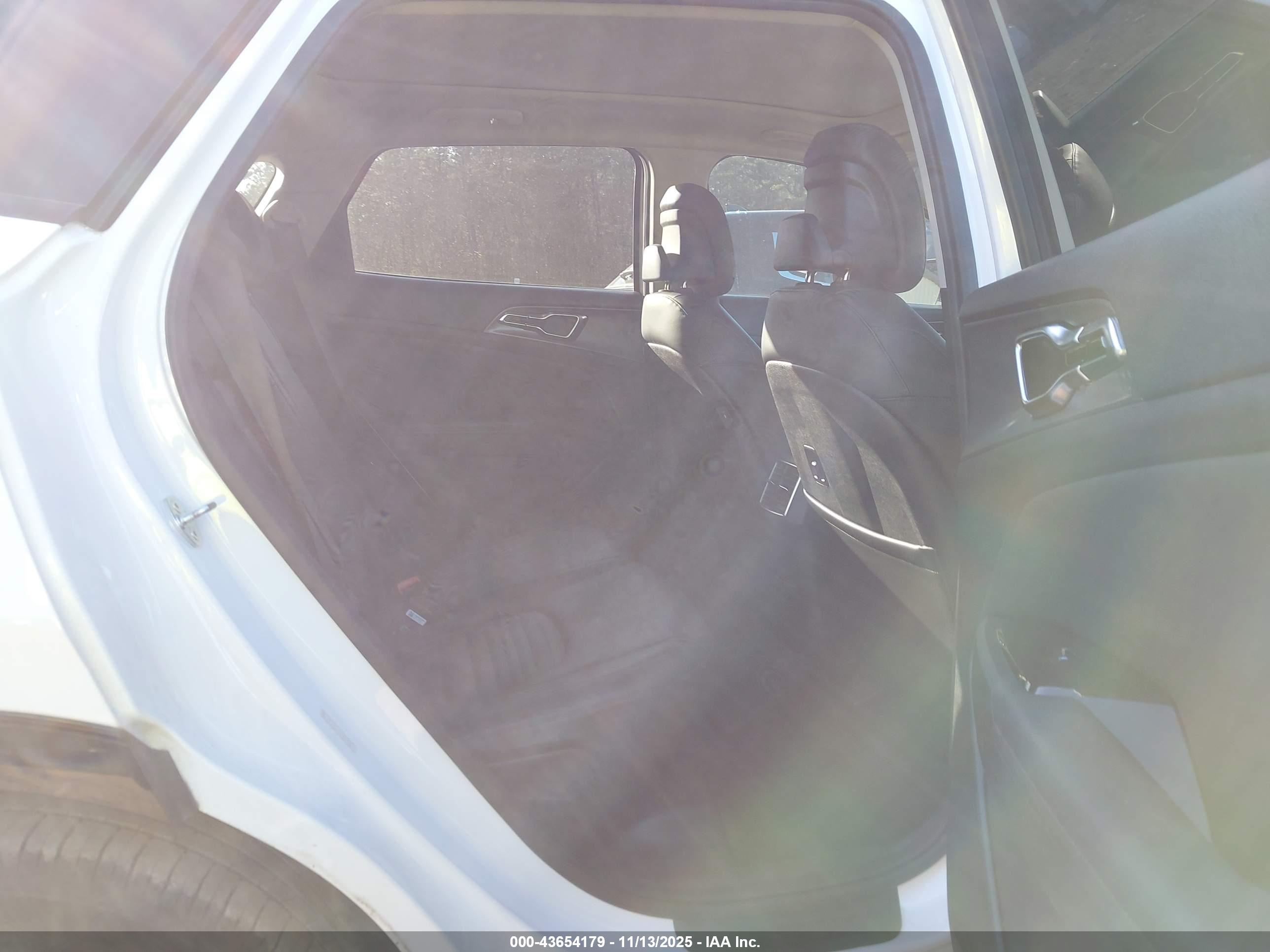 KIA SPORTAGE image 8