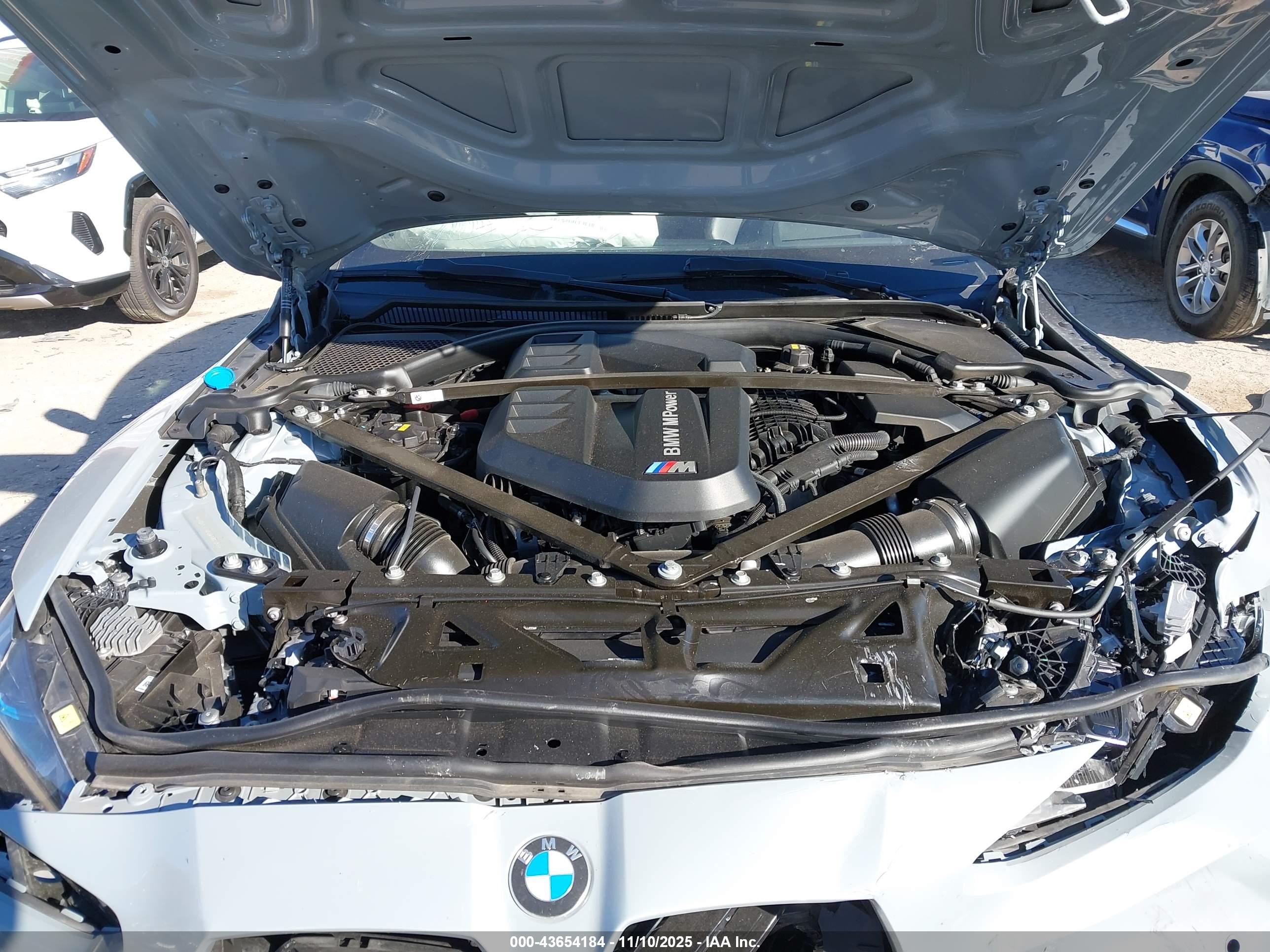 BMW M4 image 10