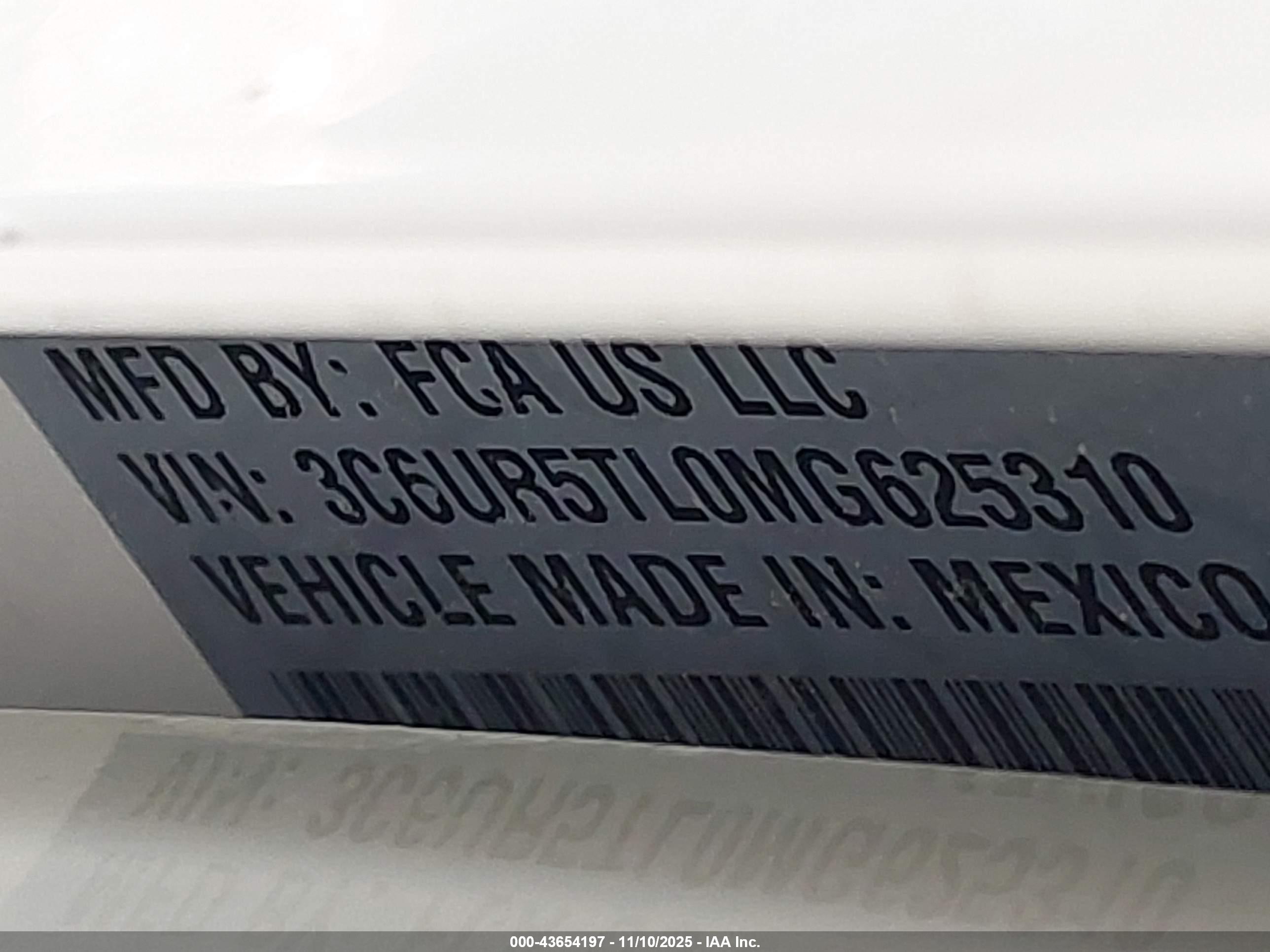 RAM 2500 image 9