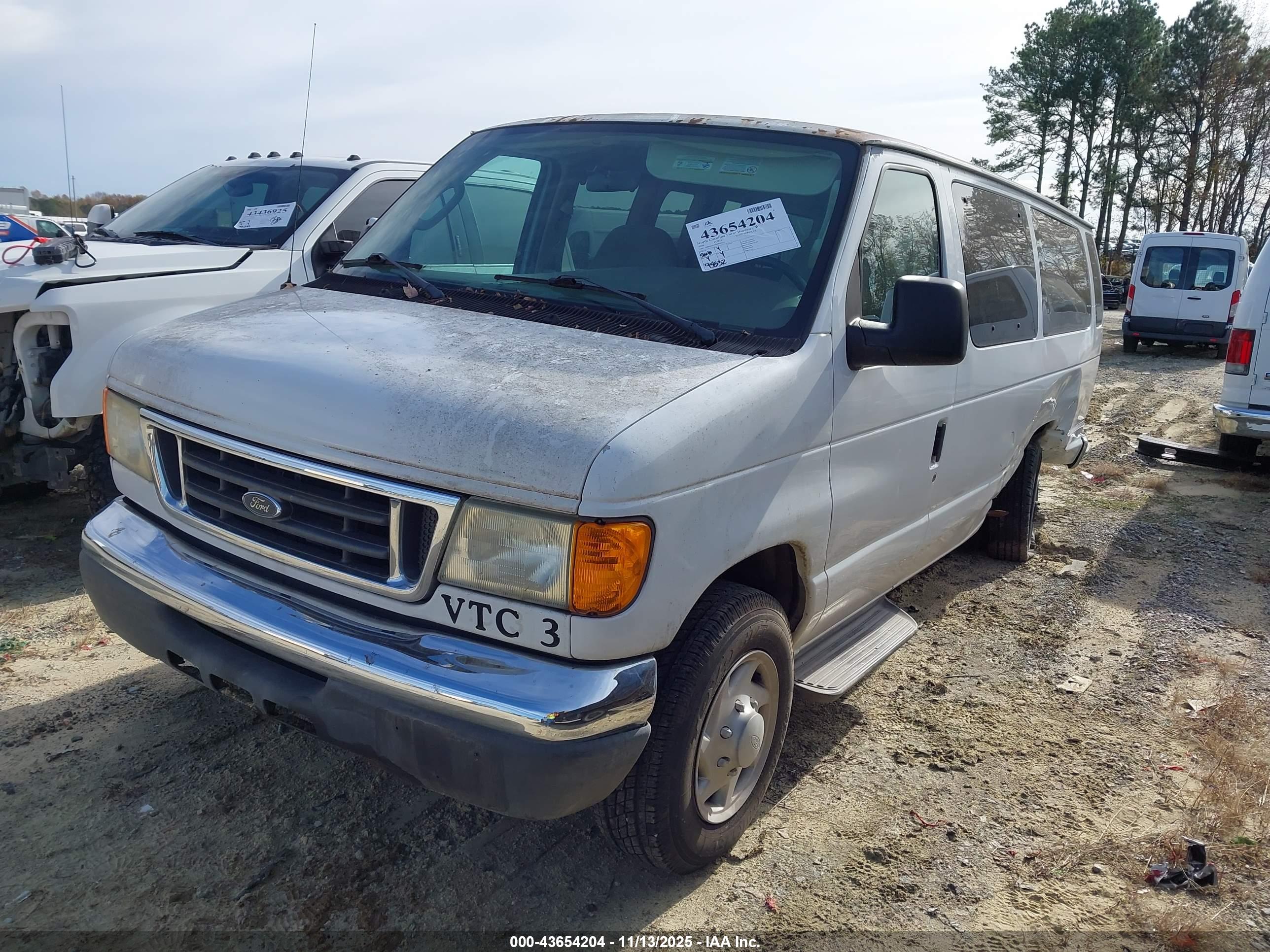 FORD ECONOLINE image 2