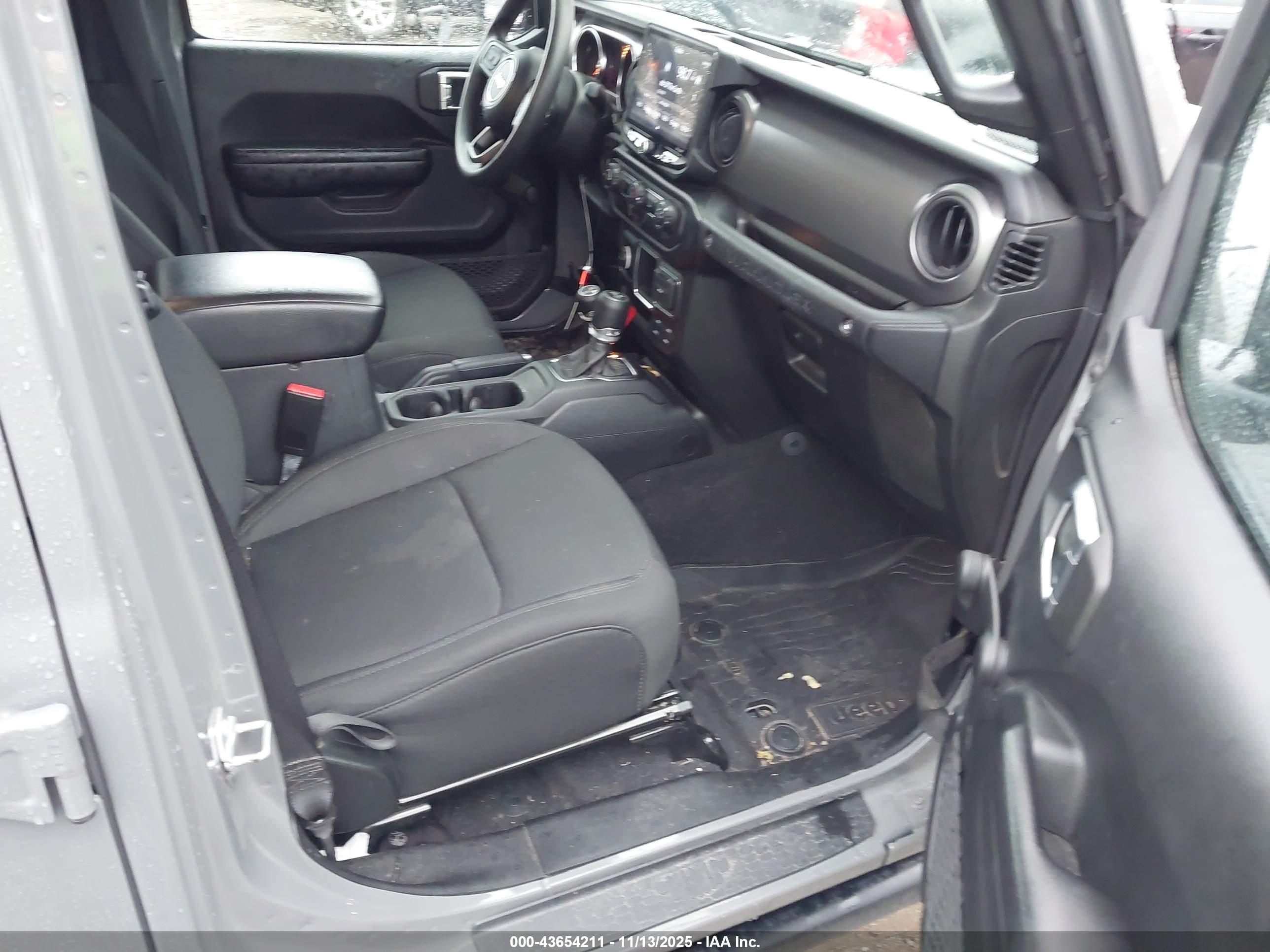 JEEP WRANGLER image 5