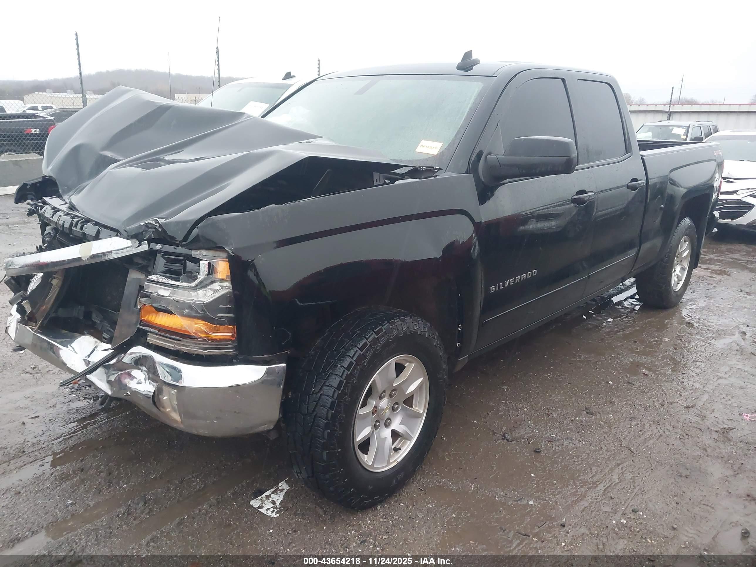 CHEVROLET SILVERADO image 2