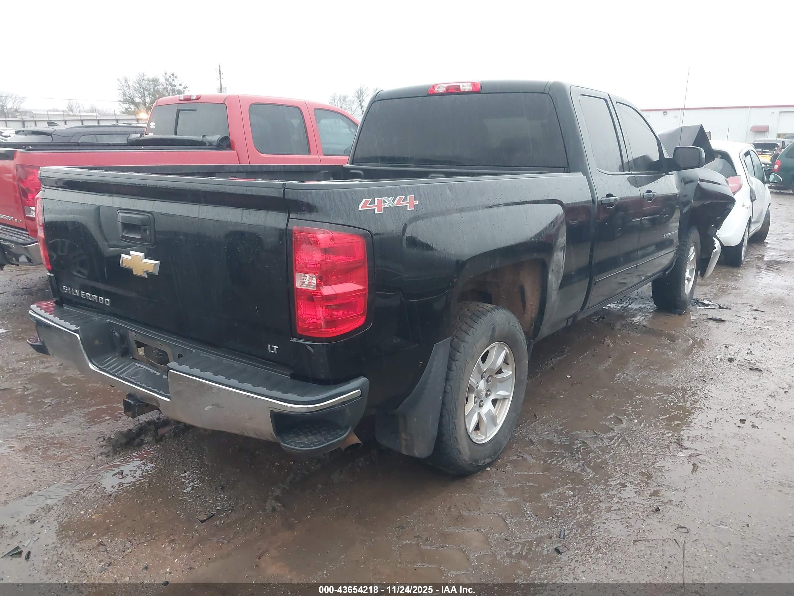 CHEVROLET SILVERADO image 4