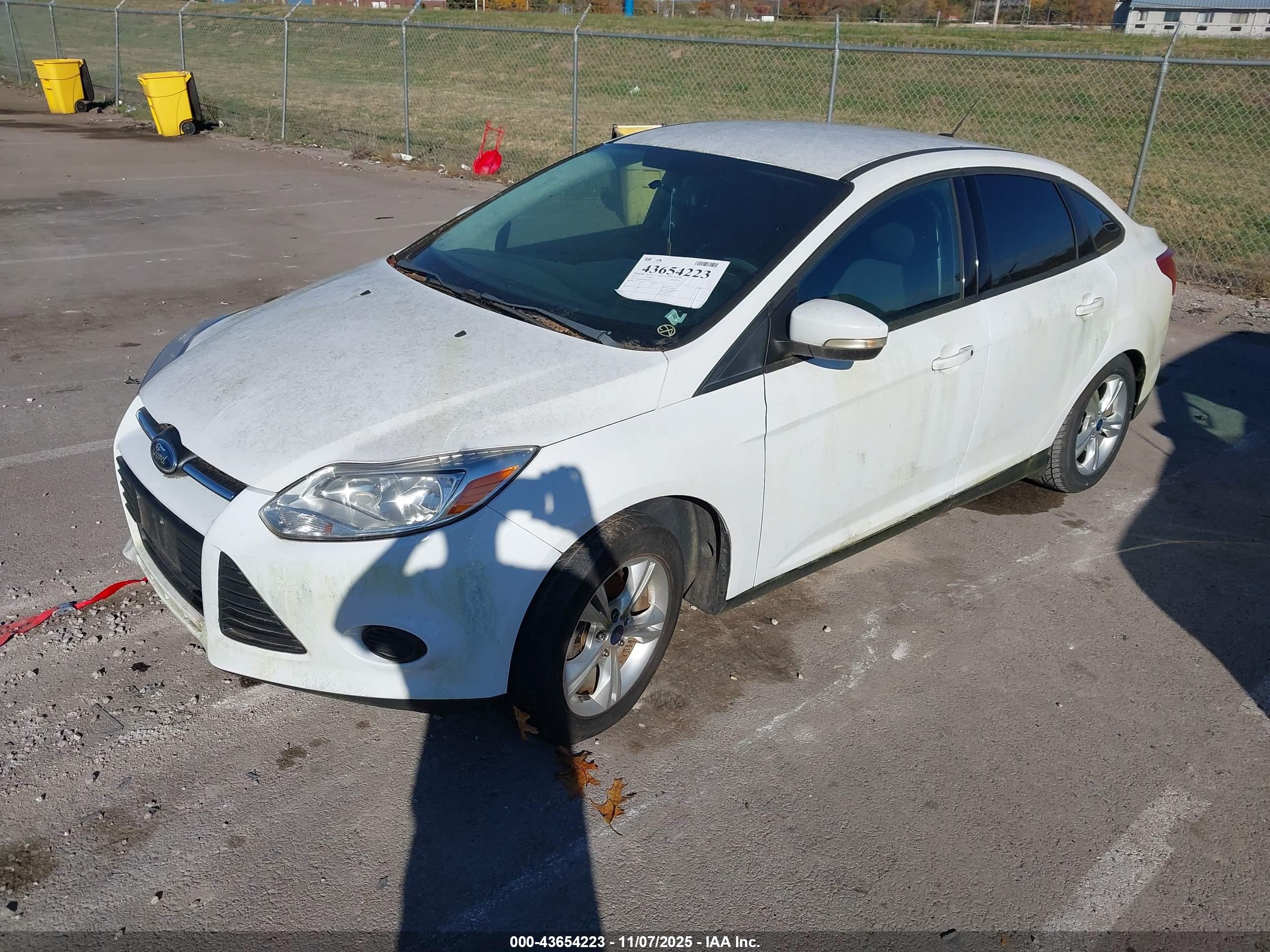 FORD FOCUS image 2