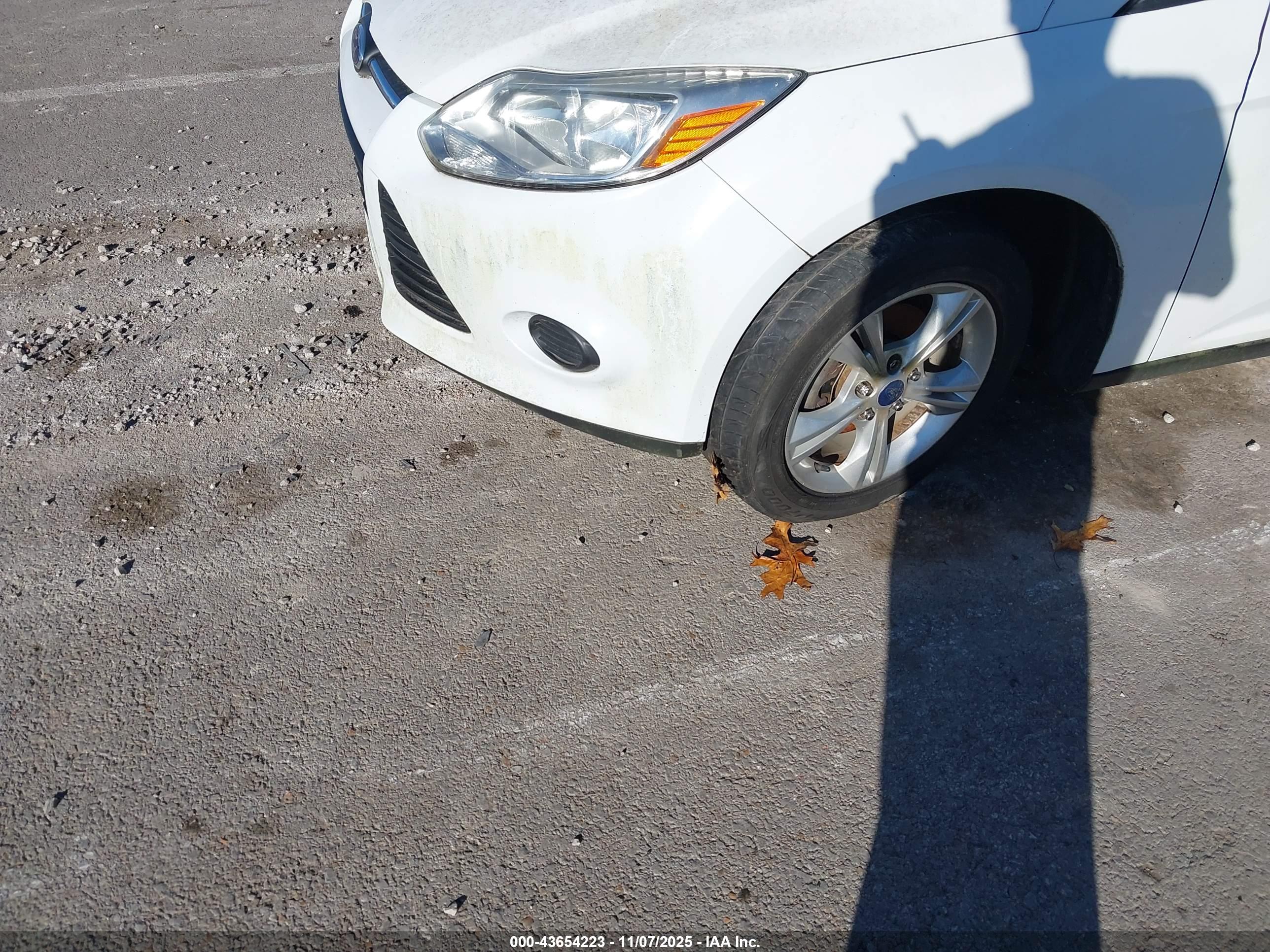 FORD FOCUS image 6