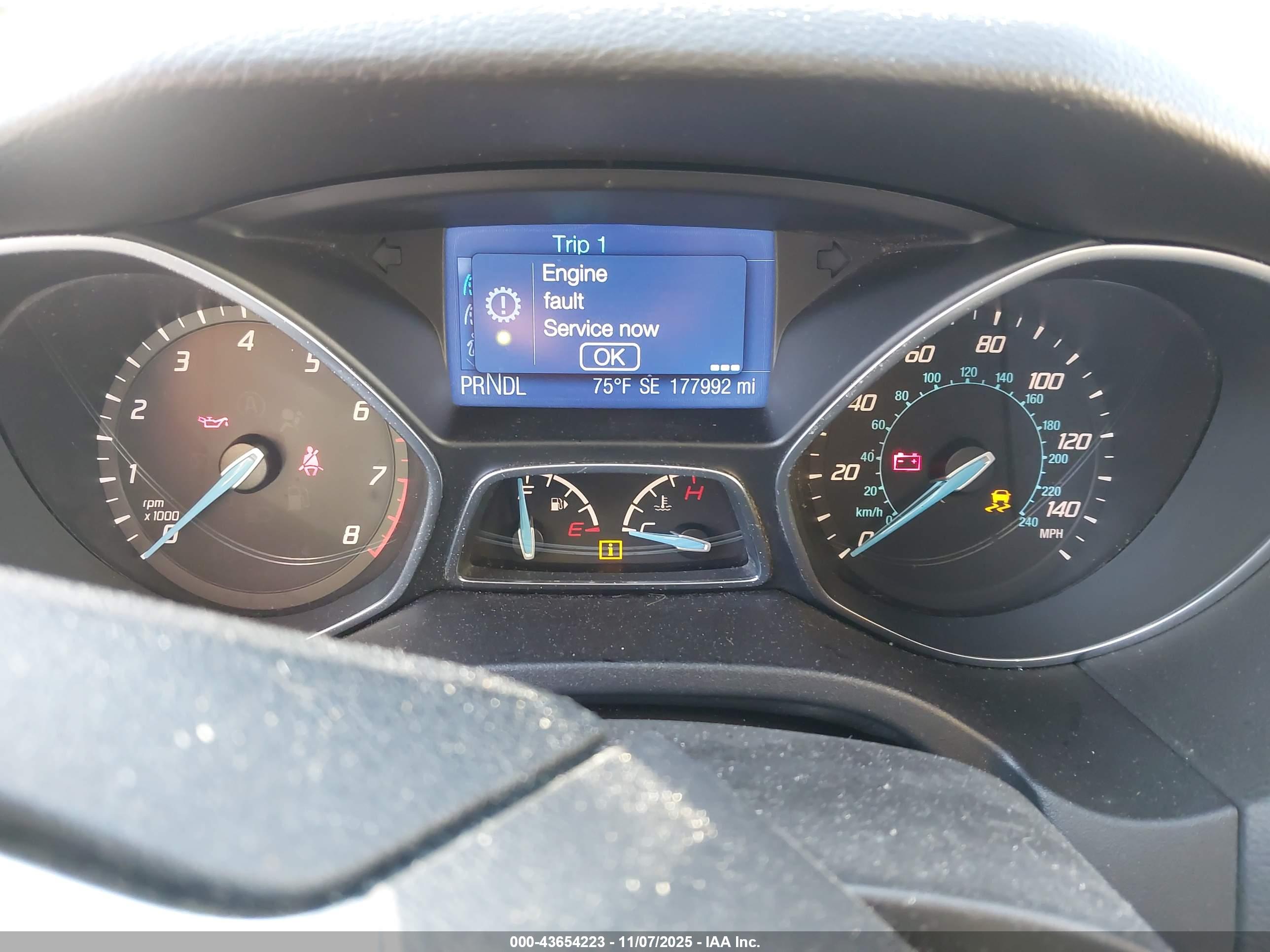 FORD FOCUS image 7