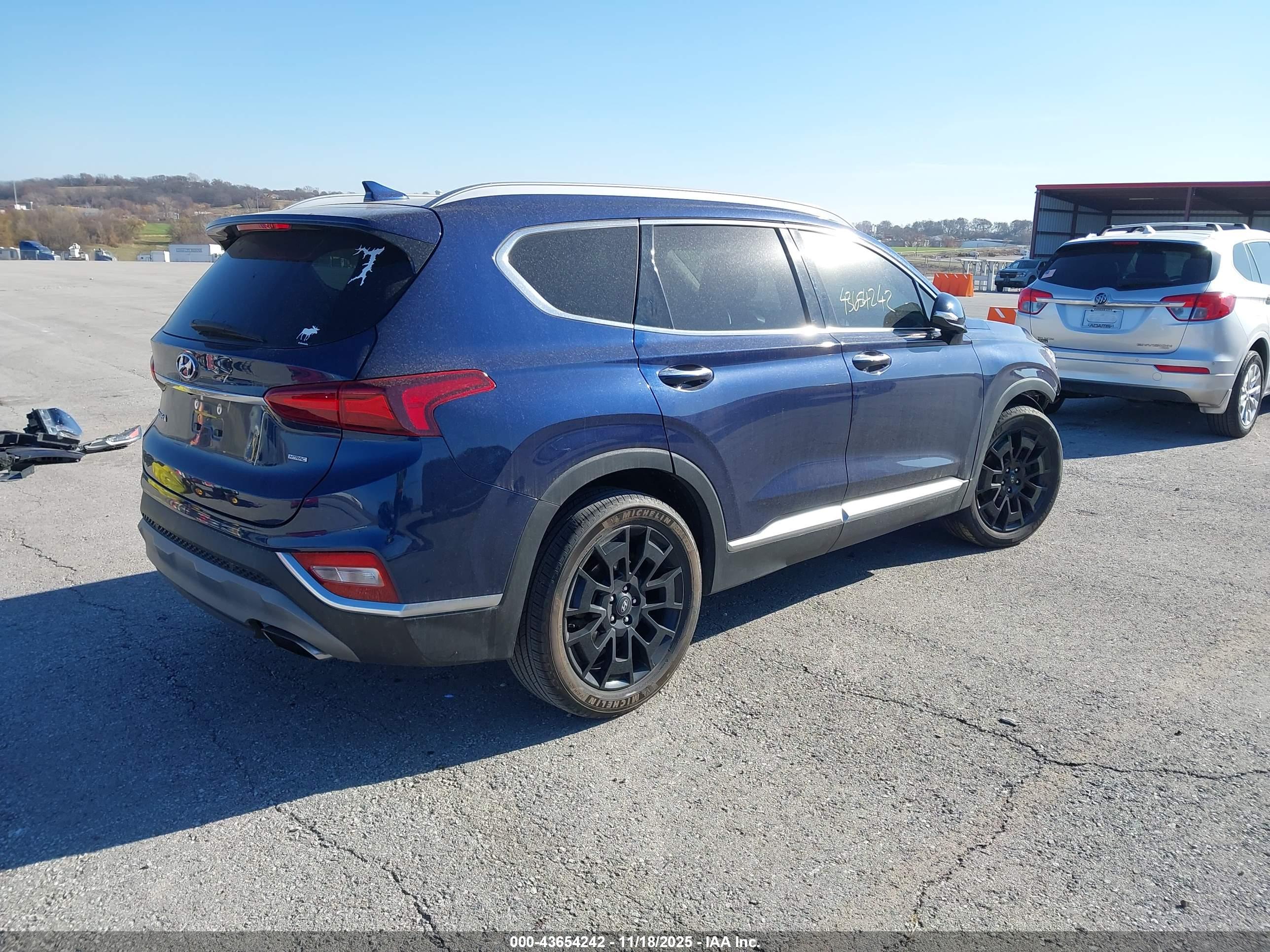 HYUNDAI SANTA image 4