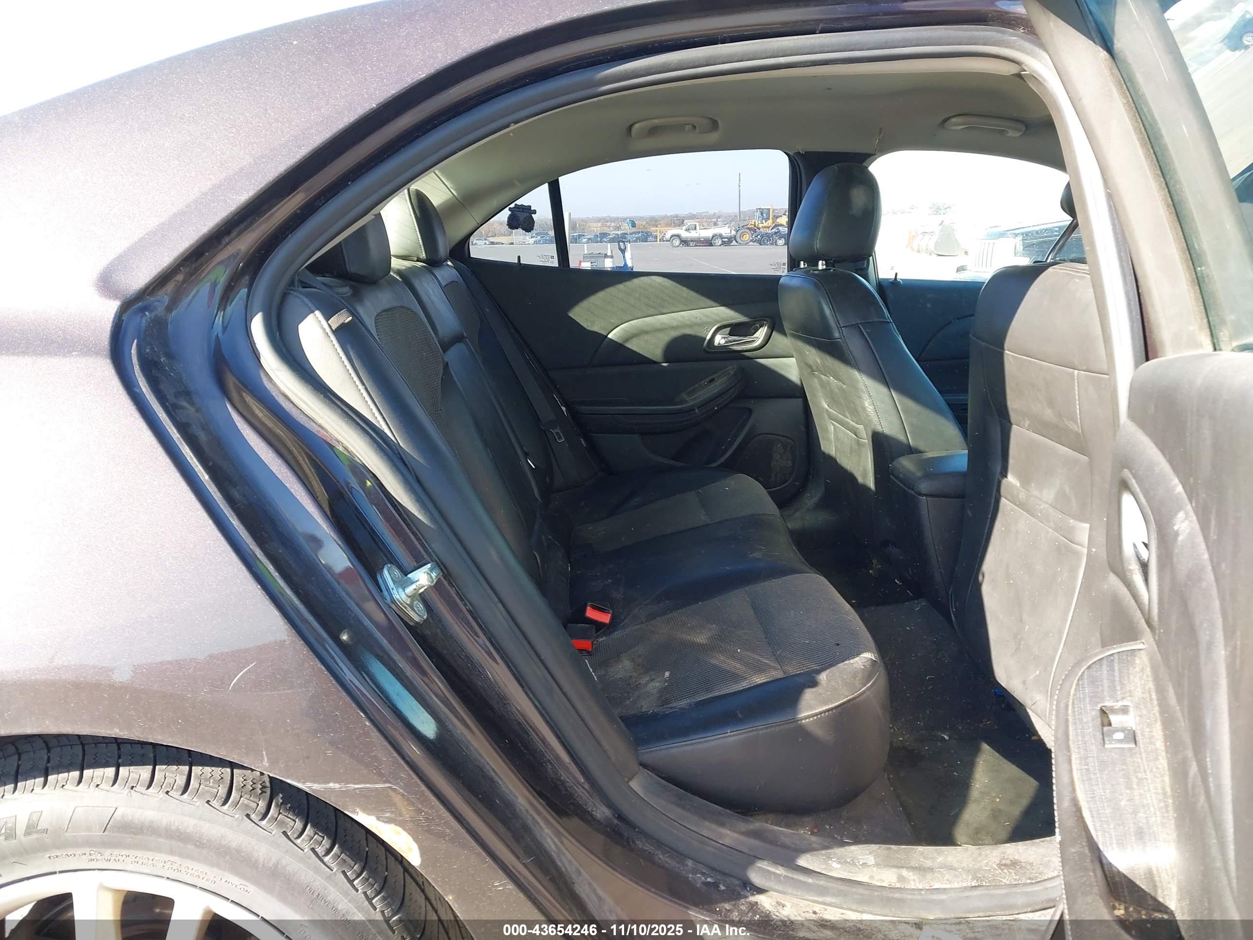 CHEVROLET MALIBU image 8