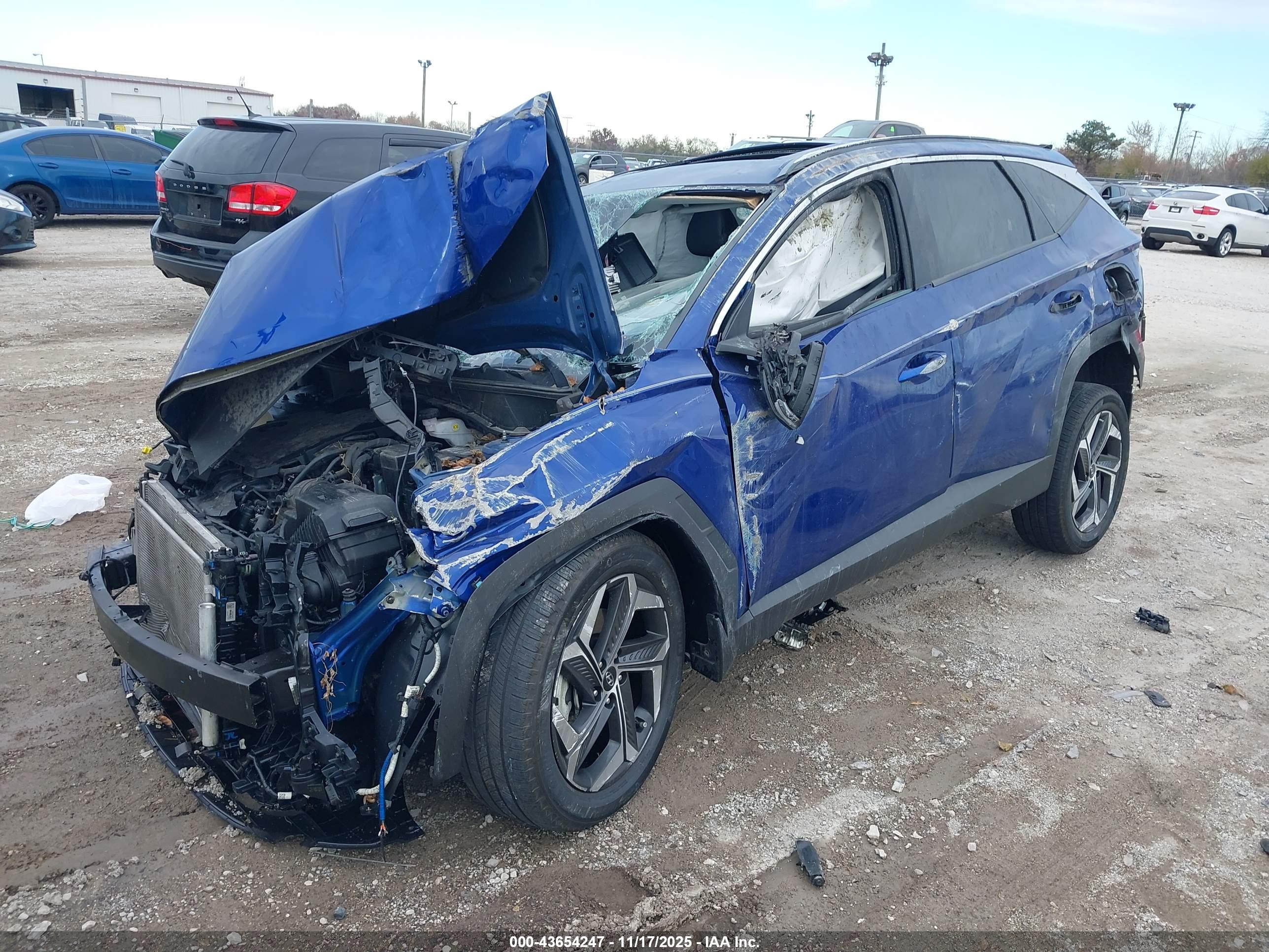 HYUNDAI TUCSON image 2