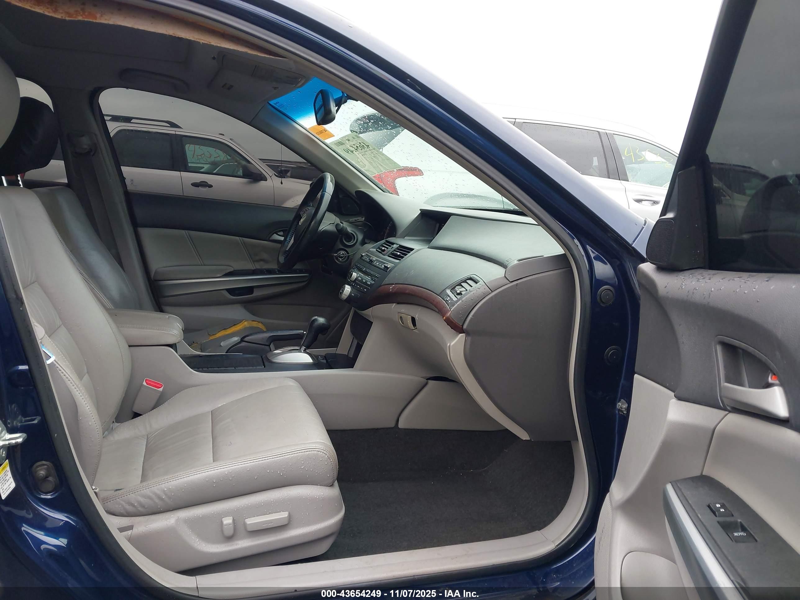 HONDA ACCORD image 5