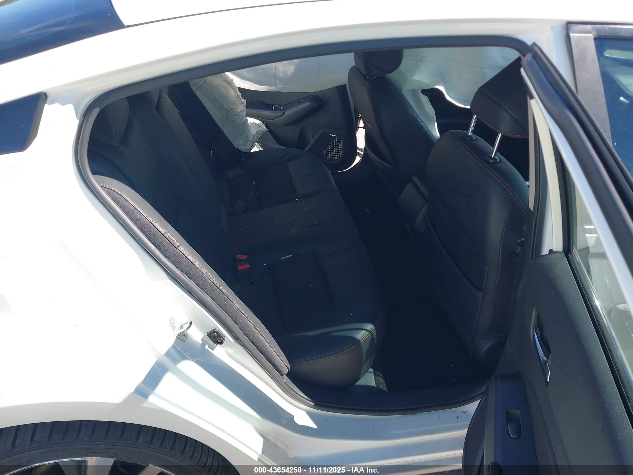 NISSAN ALTIMA image 8