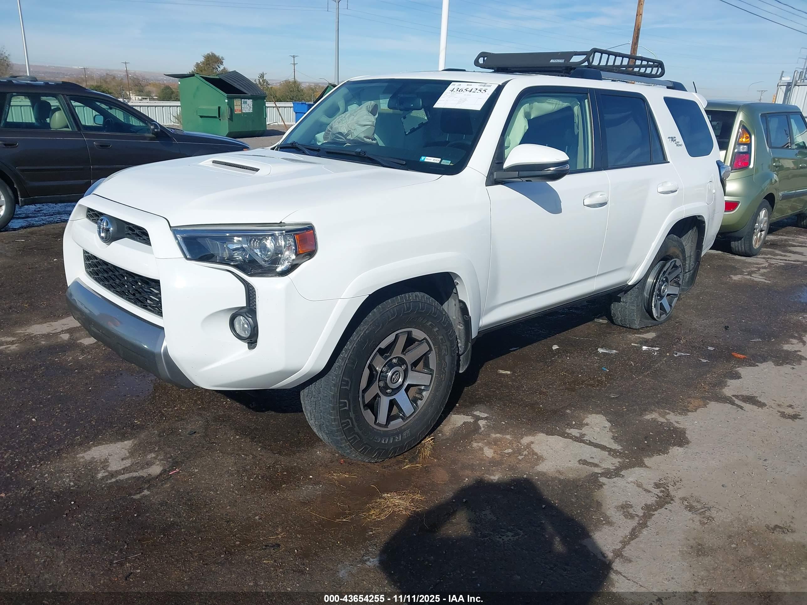 TOYOTA 4RUNNER image 2