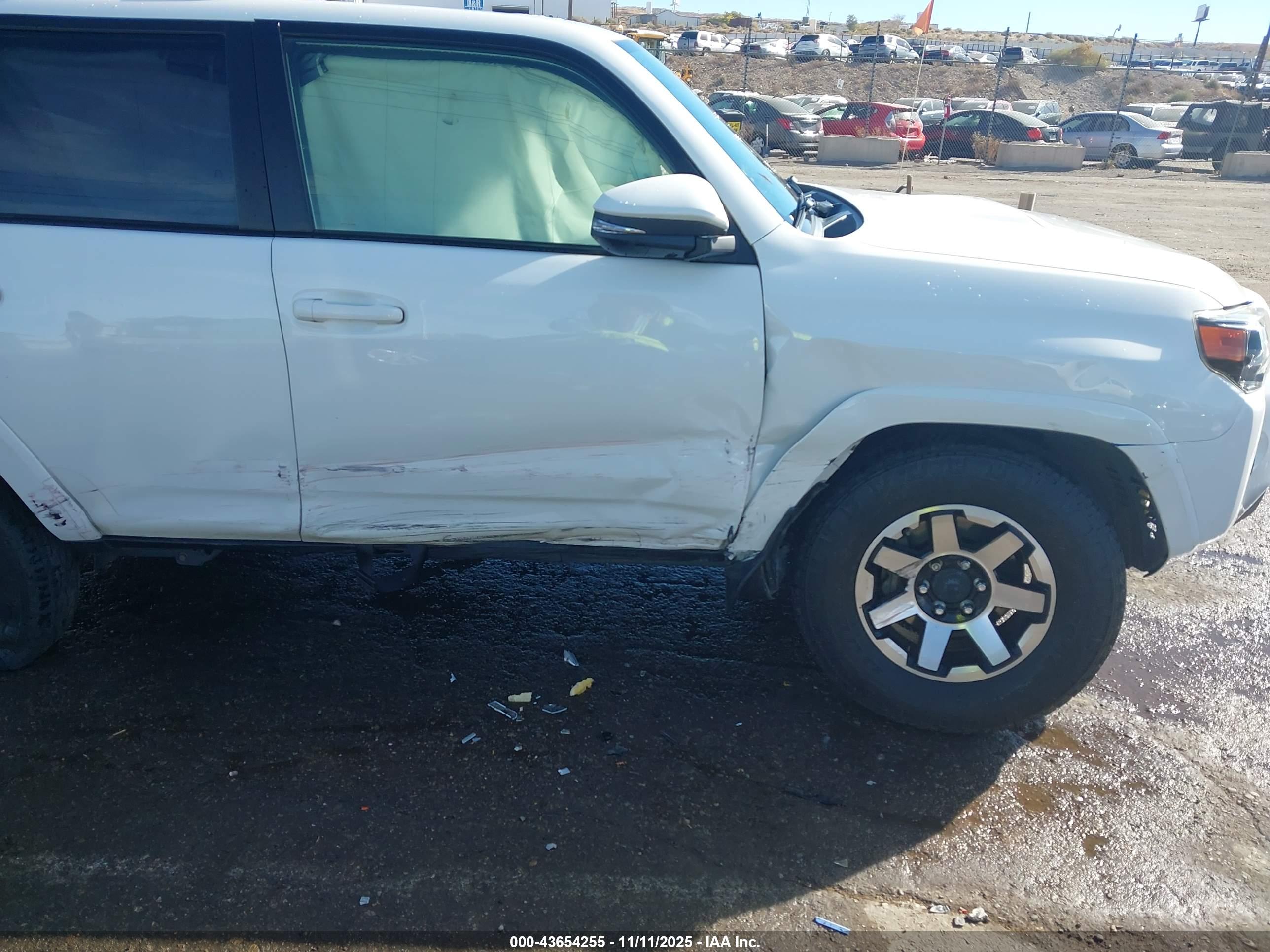 TOYOTA 4RUNNER image 6