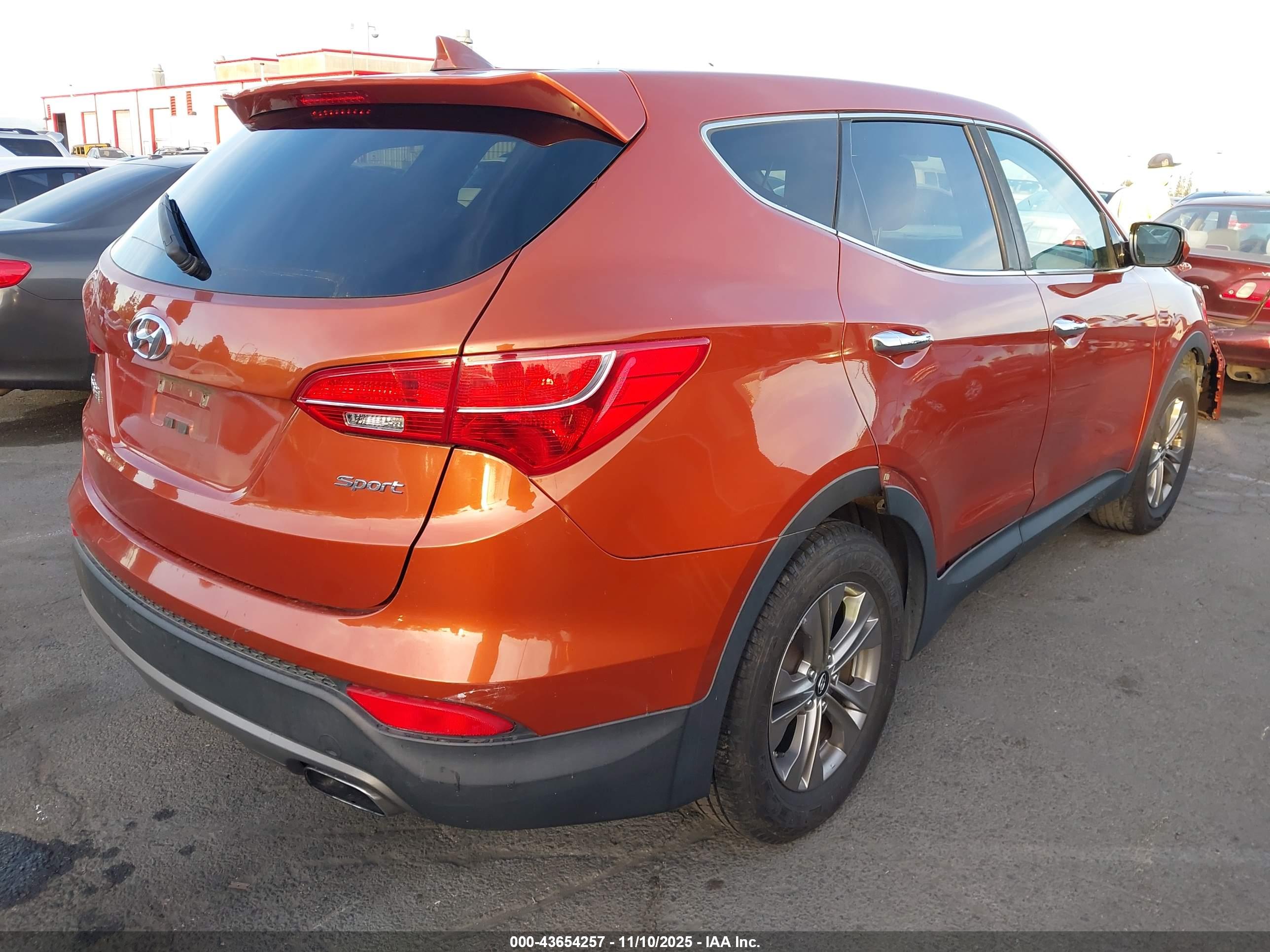 HYUNDAI SANTA image 4