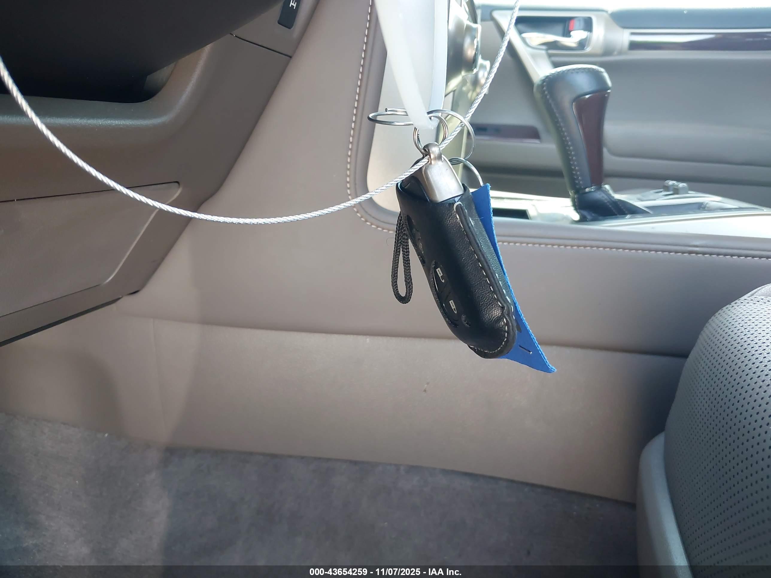 LEXUS GX image 11
