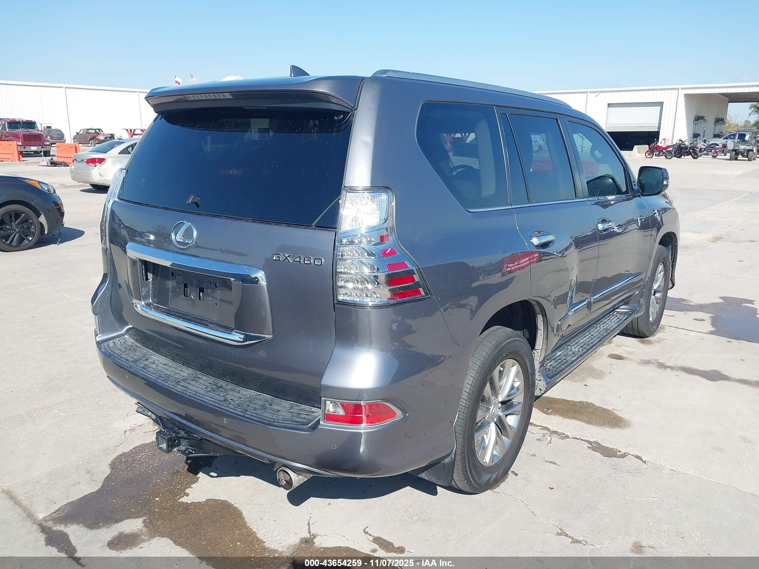 LEXUS GX image 4