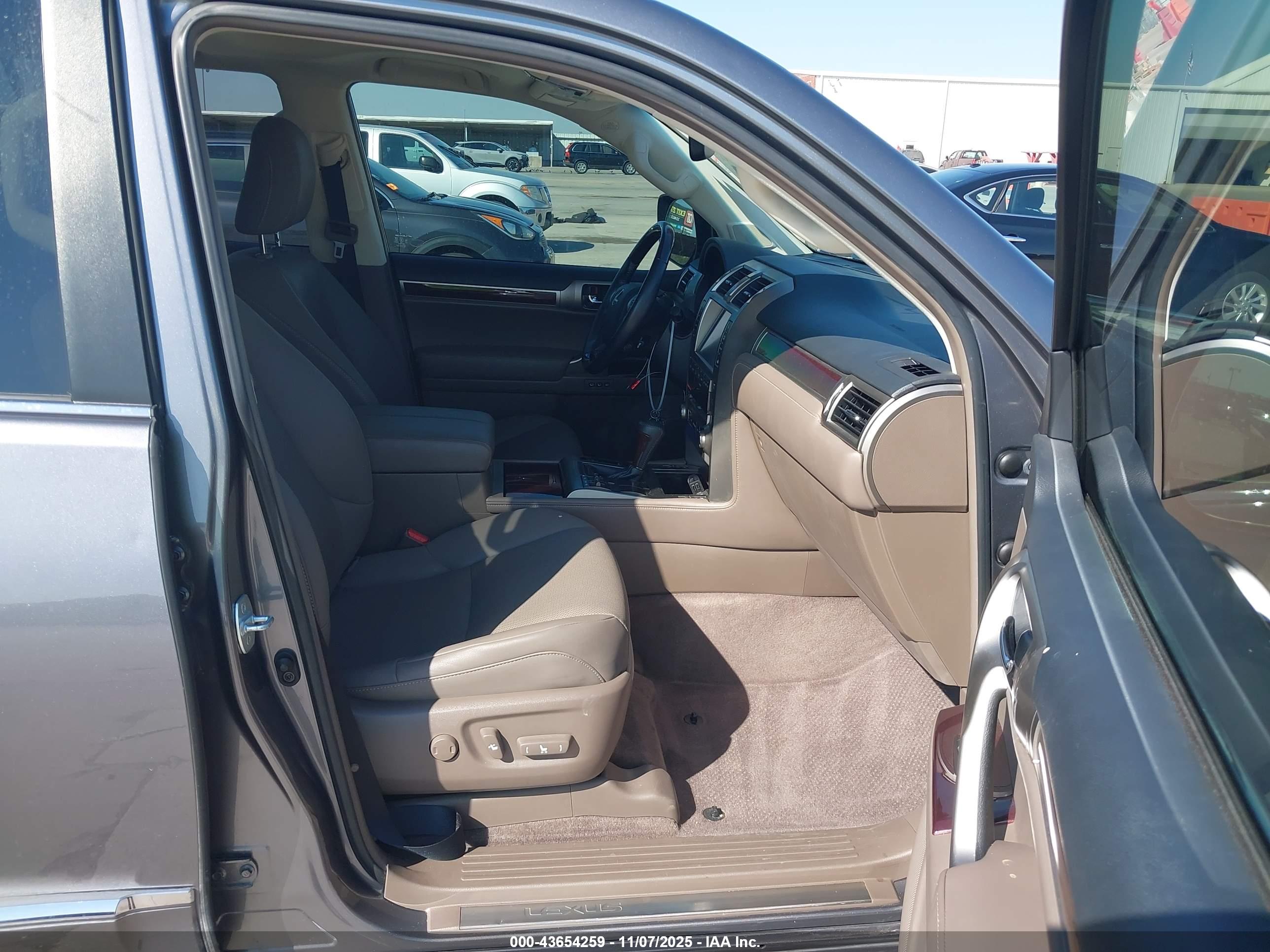 LEXUS GX image 5