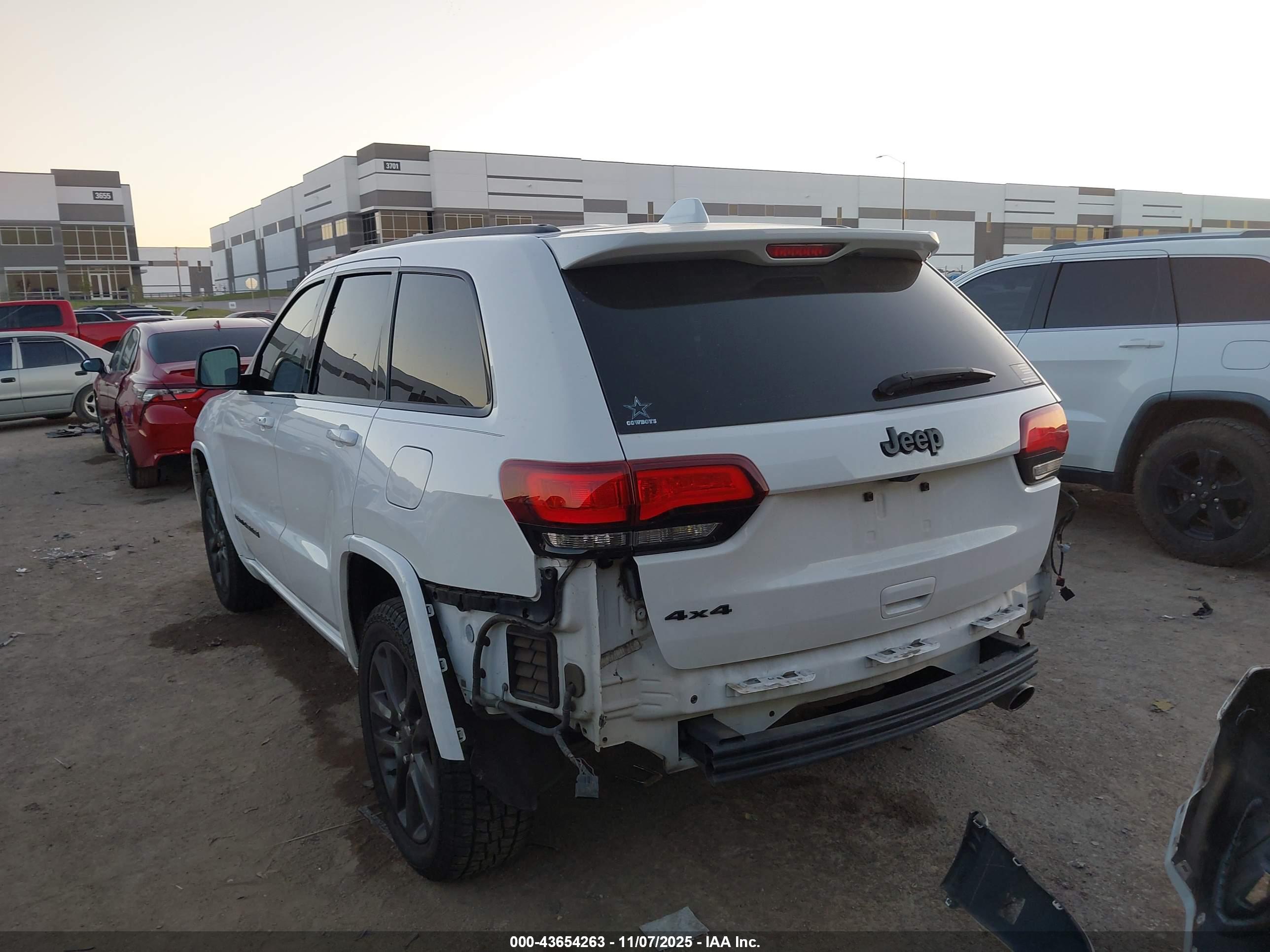 JEEP GRAND image 3