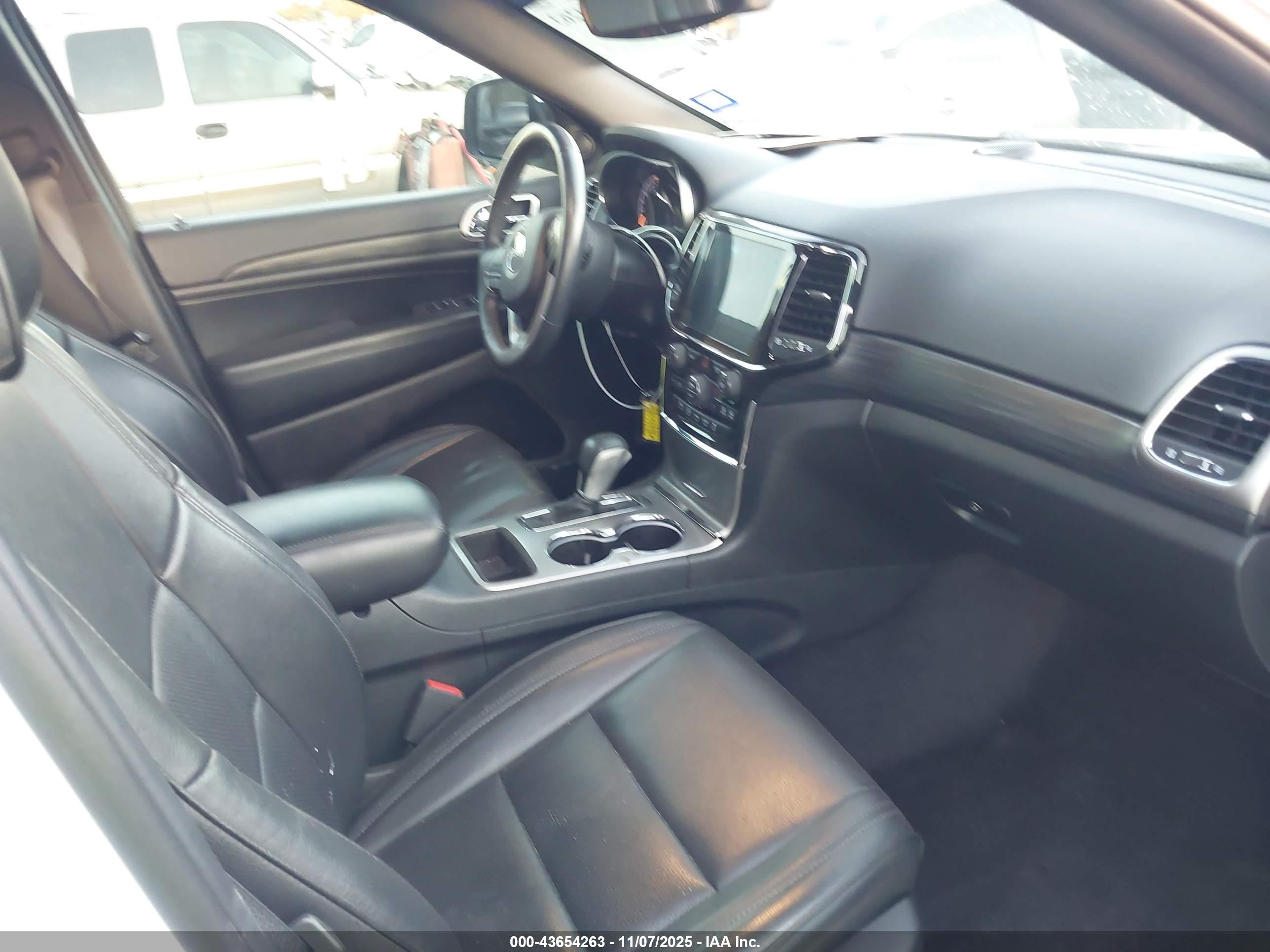 JEEP GRAND image 5