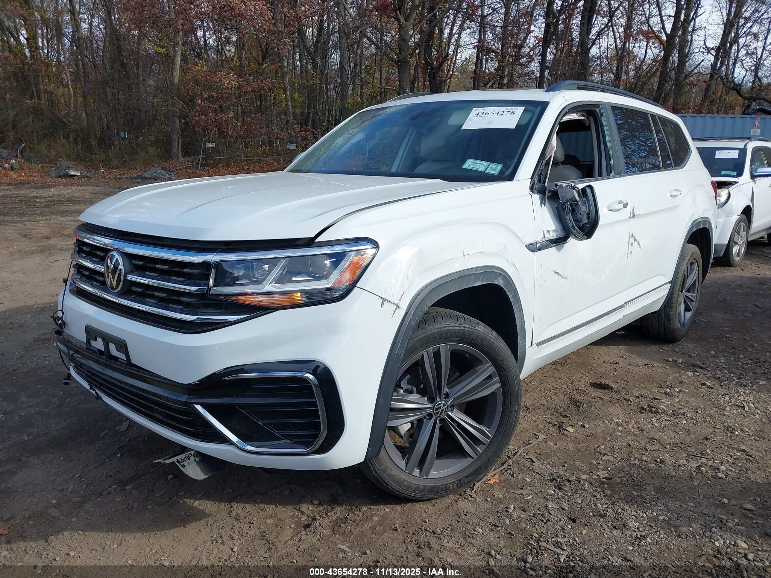 VOLKSWAGEN ATLAS image 2
