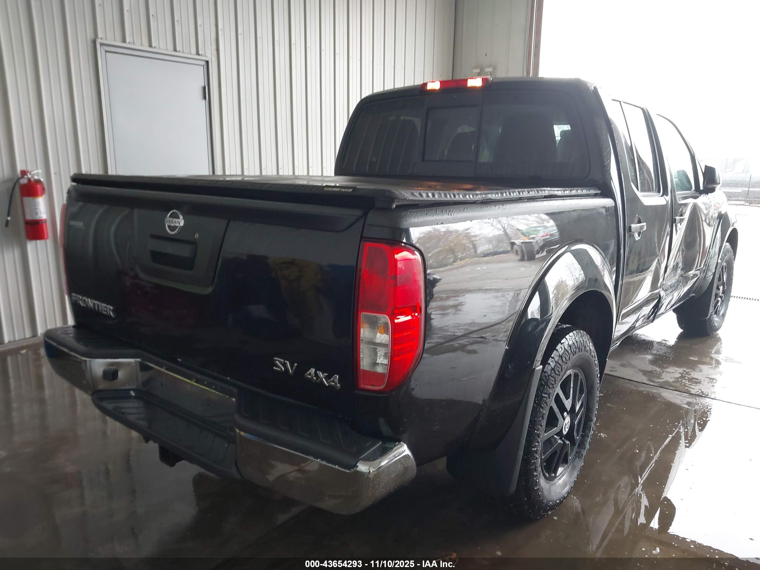 NISSAN FRONTIER image 4