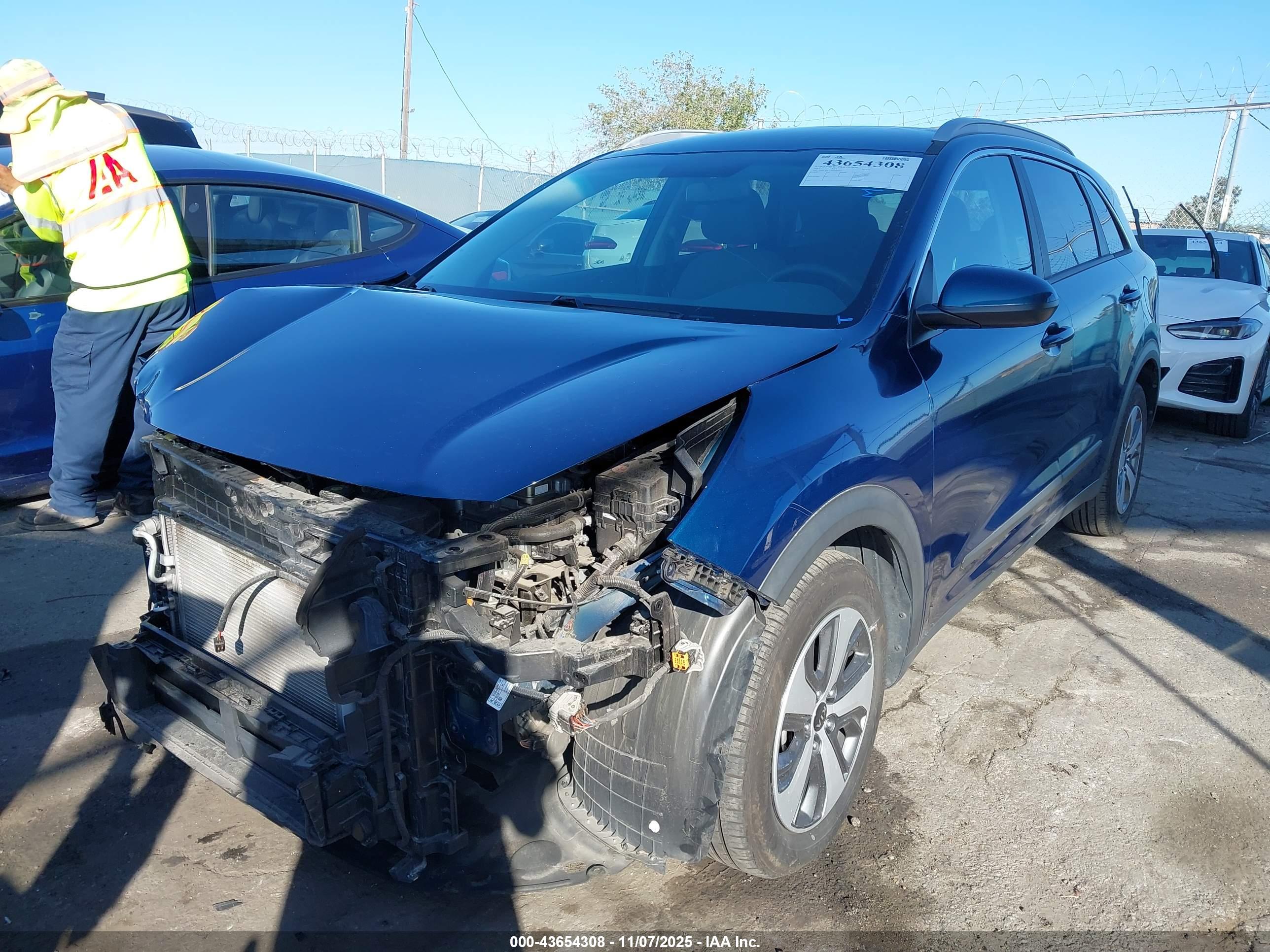 KIA NIRO image 2