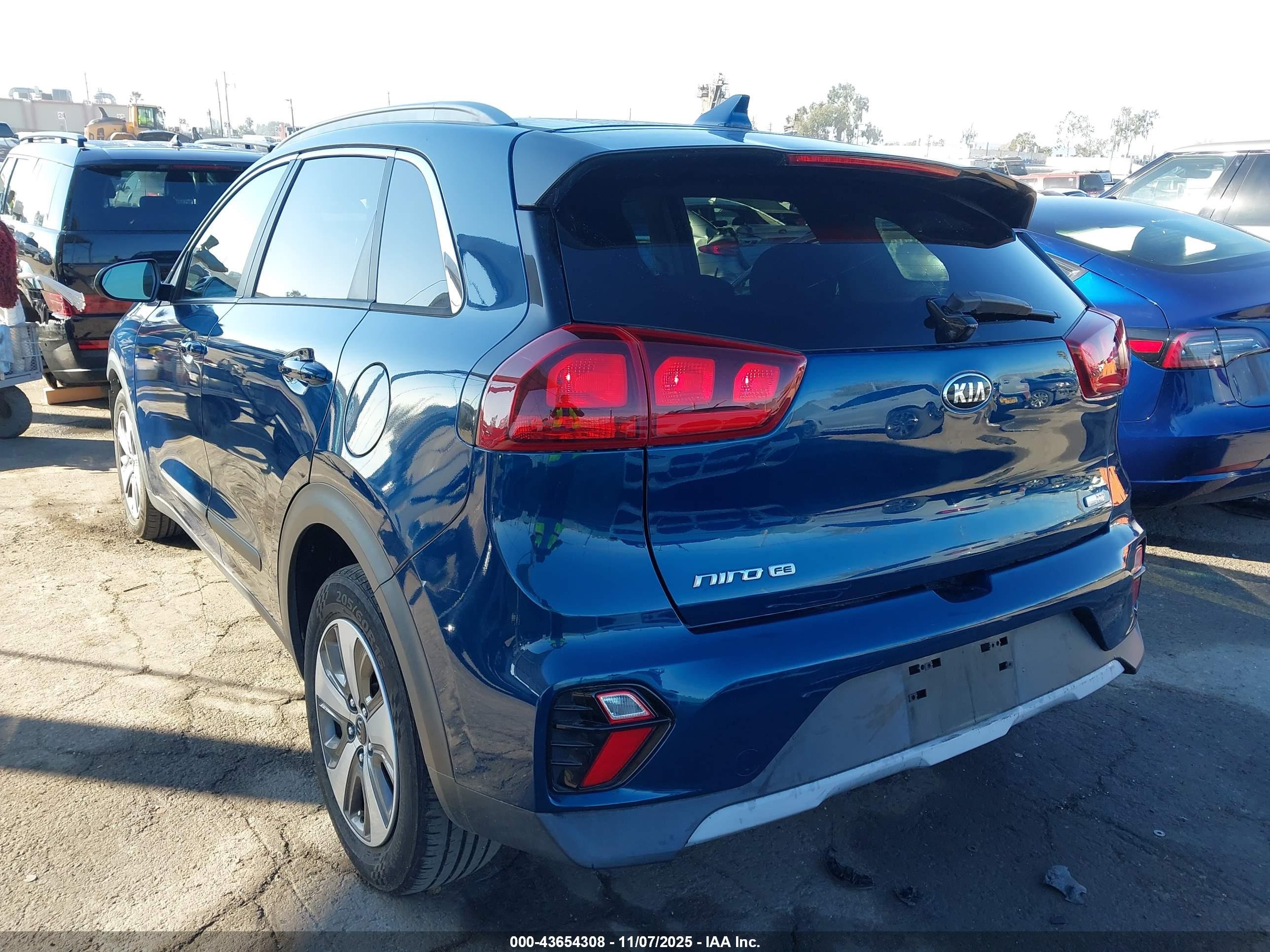 KIA NIRO image 3