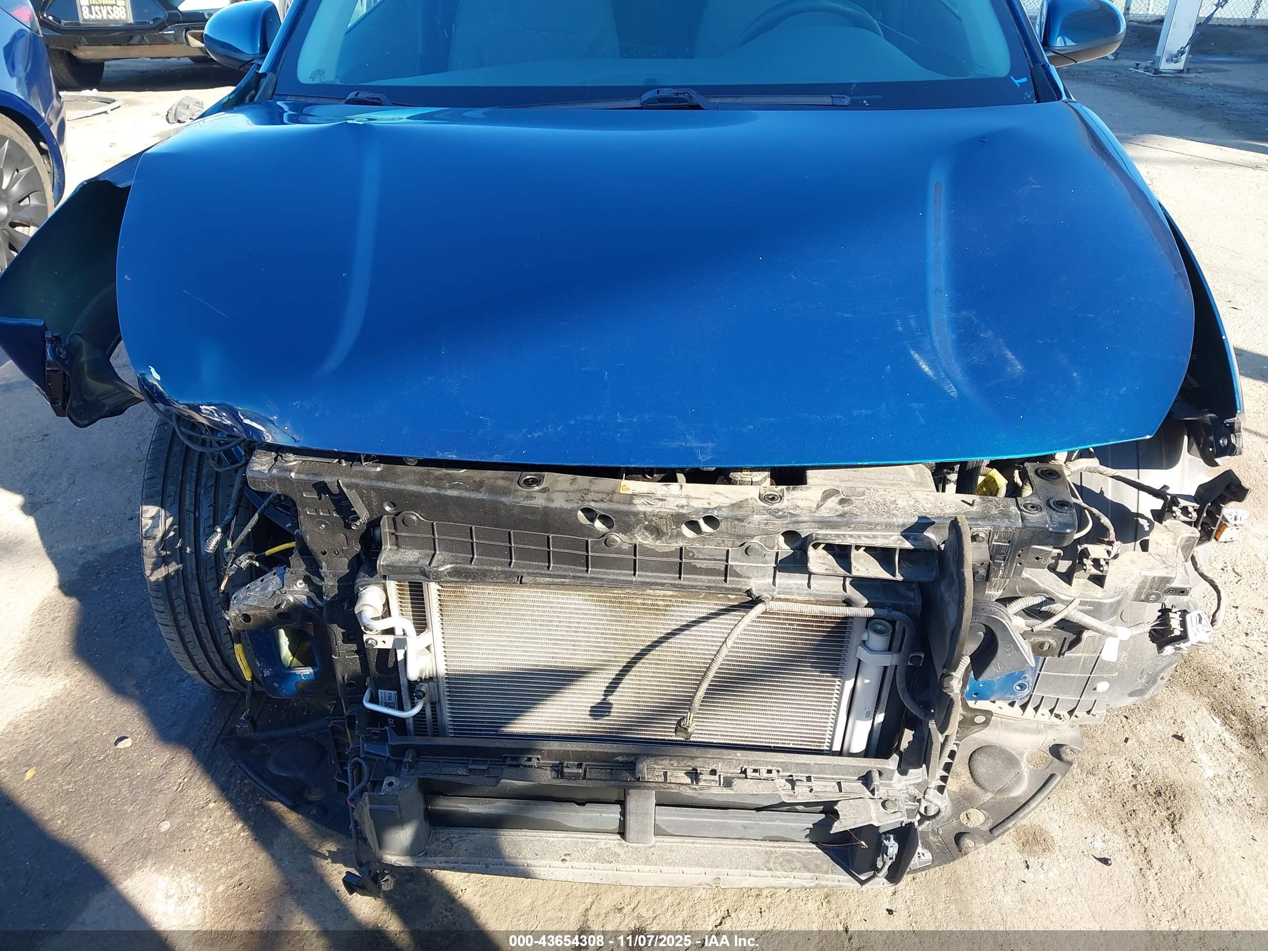 KIA NIRO image 6