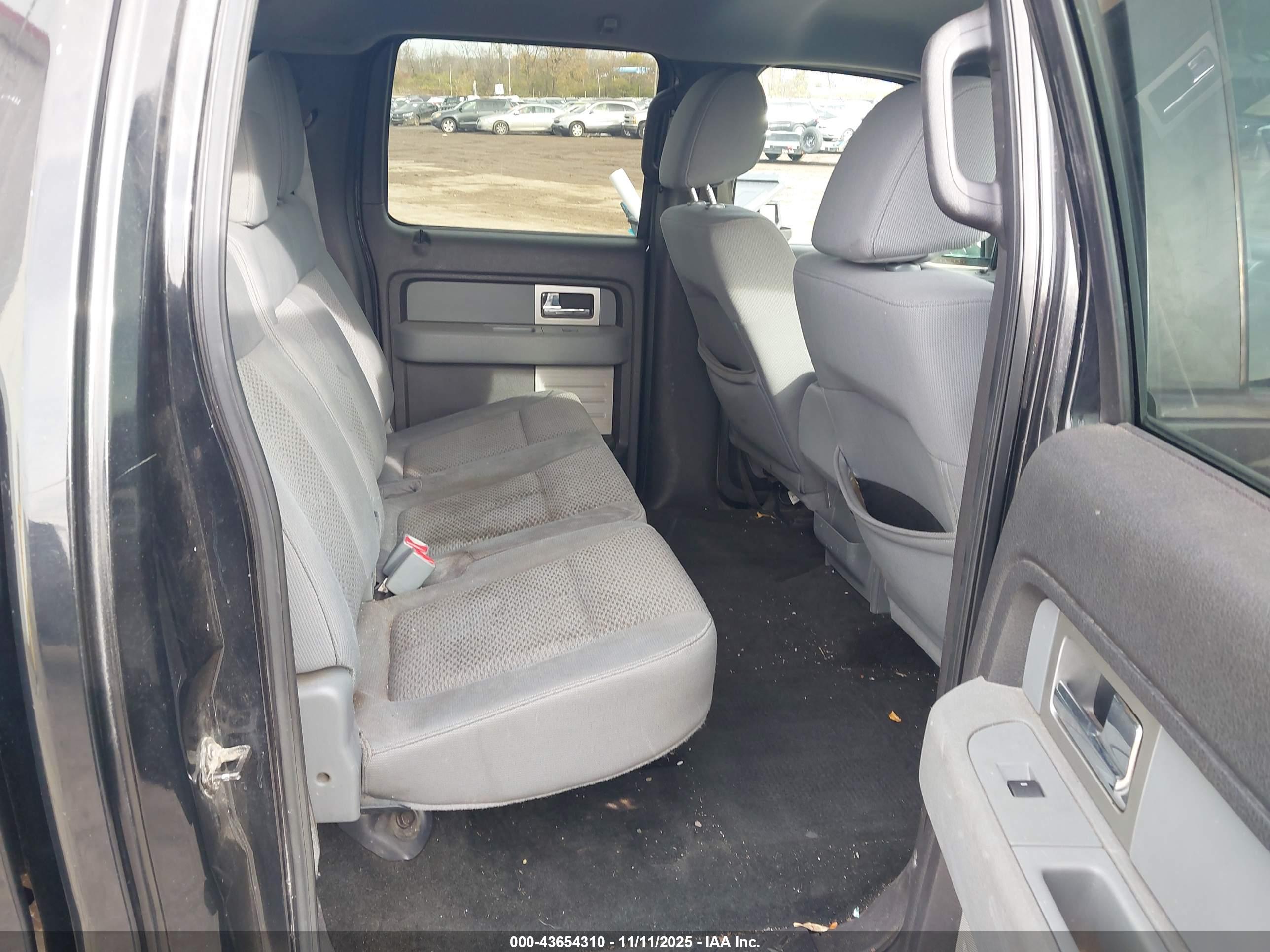 FORD F-150 image 8