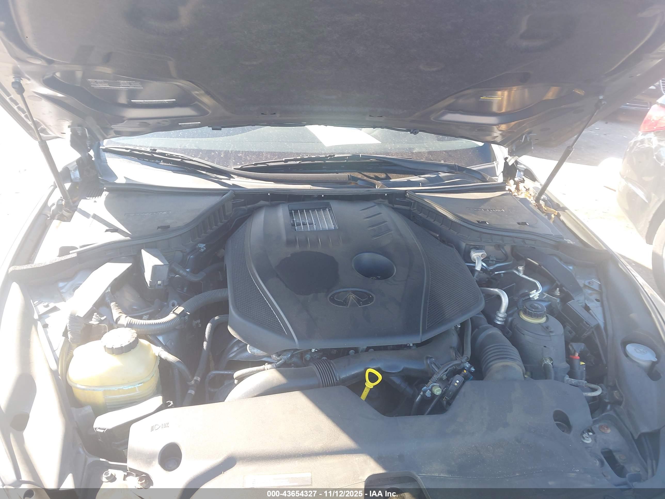 INFINITI Q50 image 10