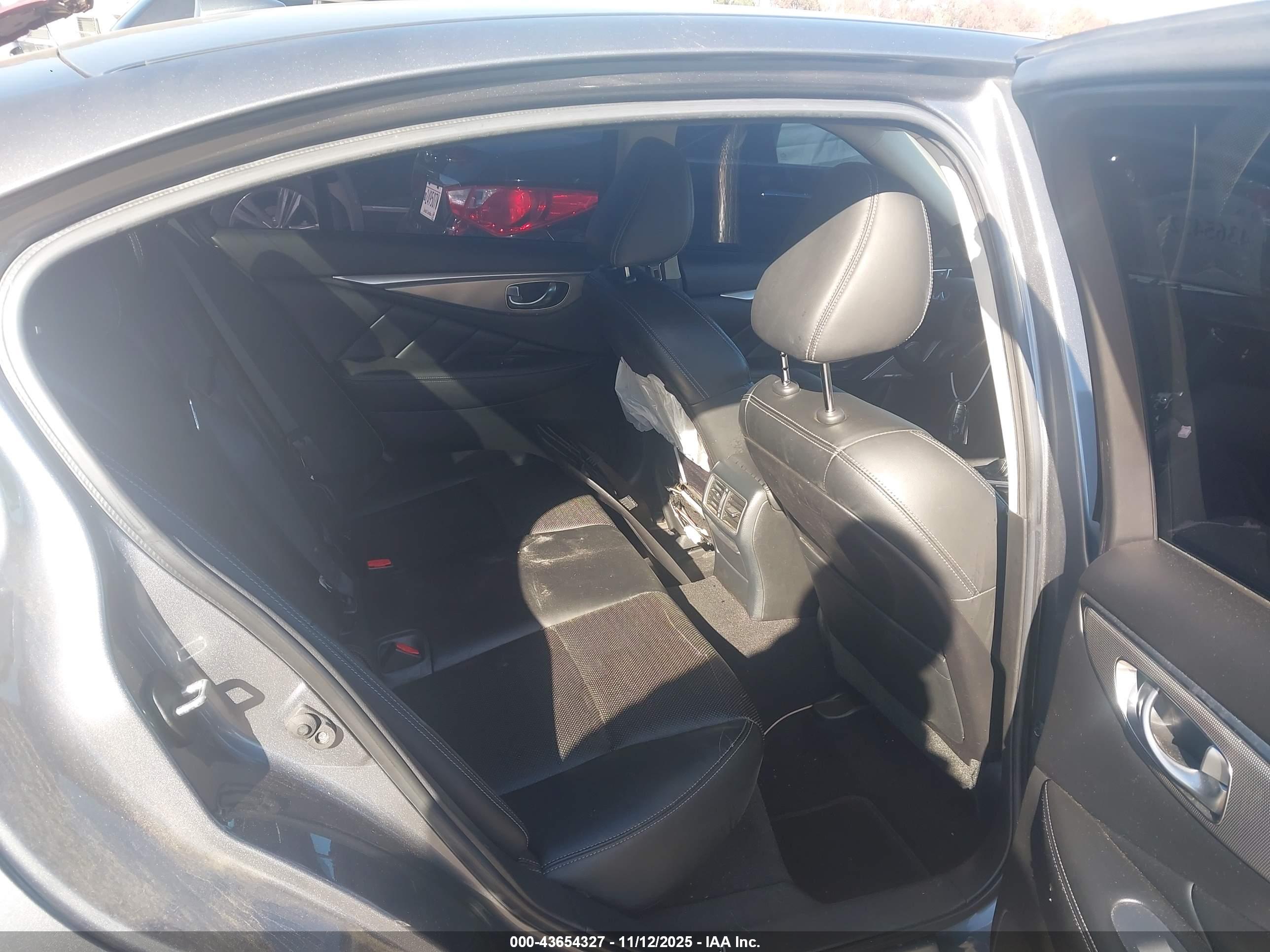 INFINITI Q50 image 8