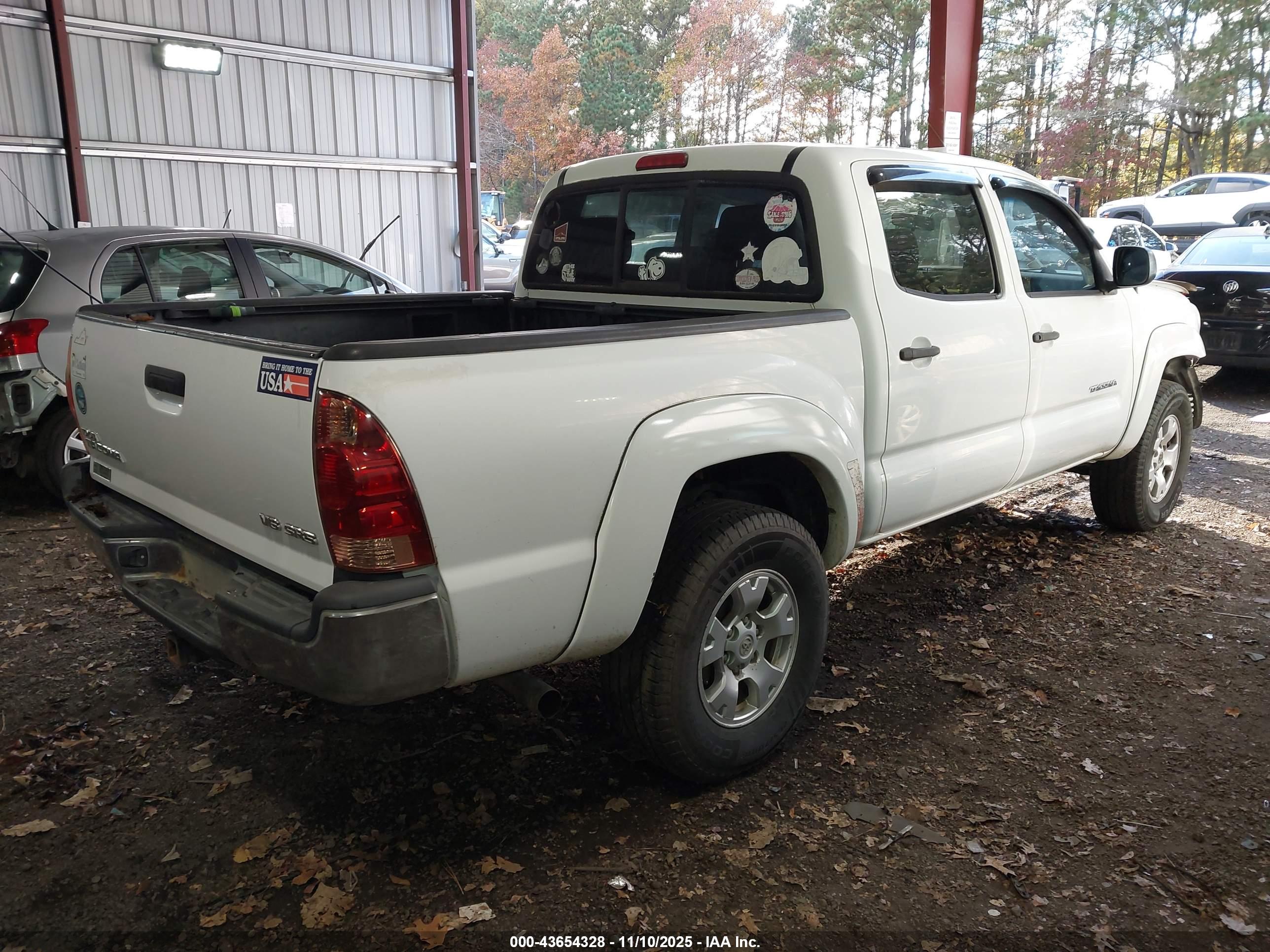 TOYOTA TACOMA image 4