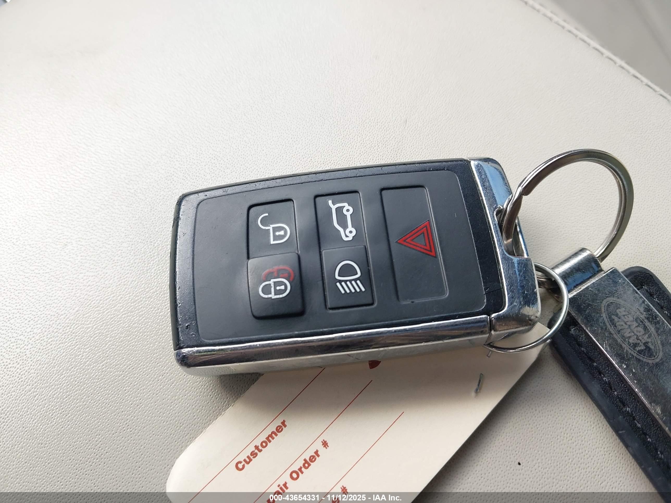 LAND ROVER image 11