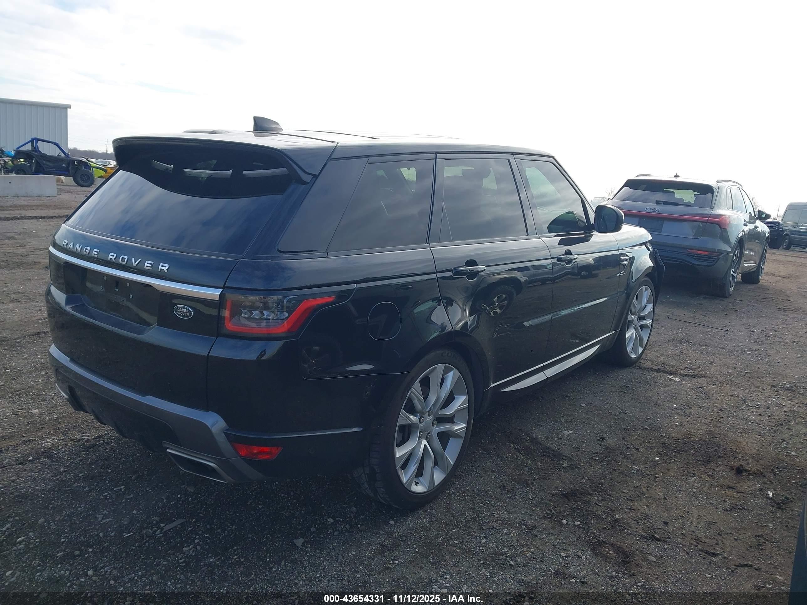 LAND ROVER image 4