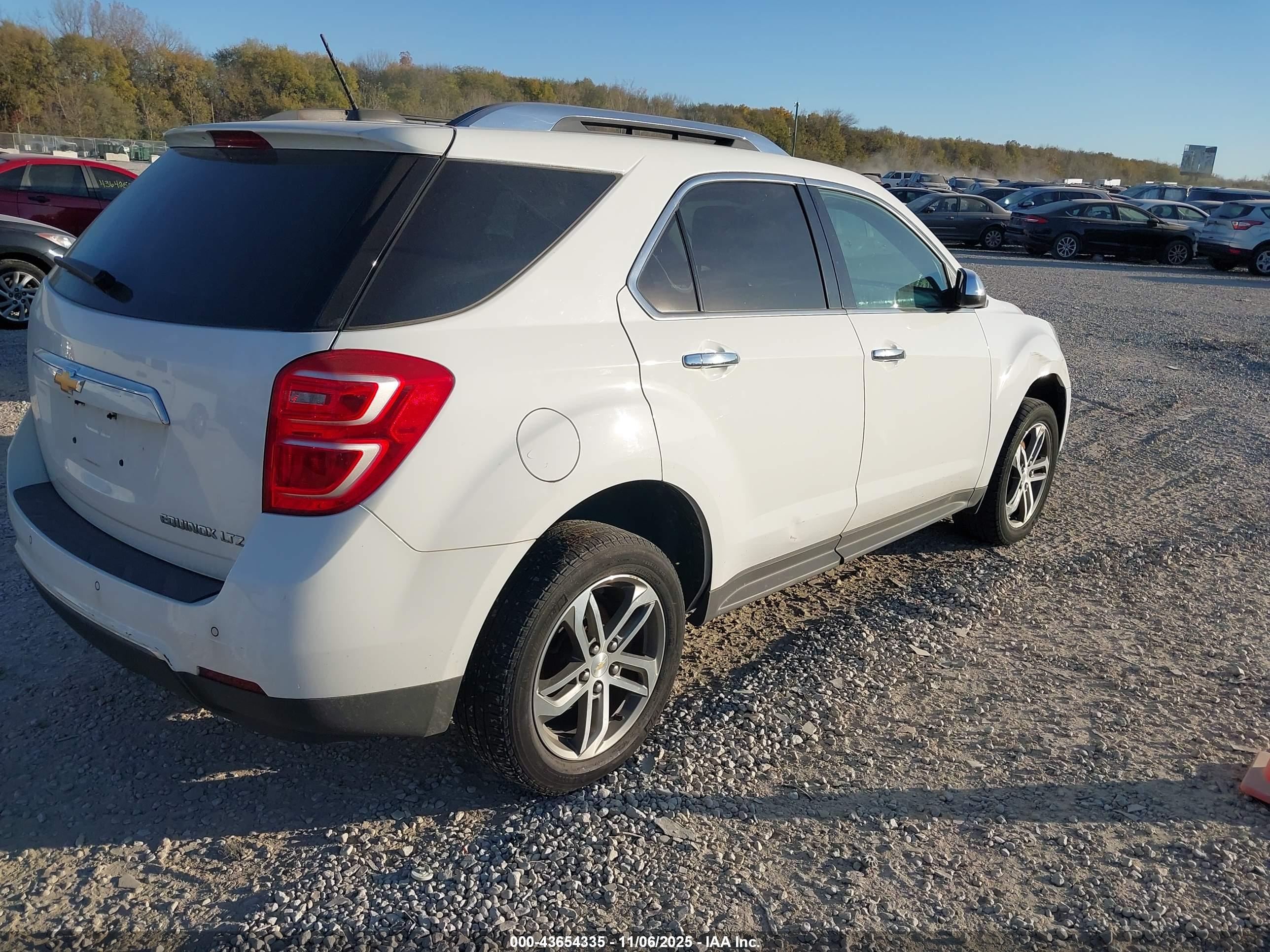 CHEVROLET EQUINOX image 4
