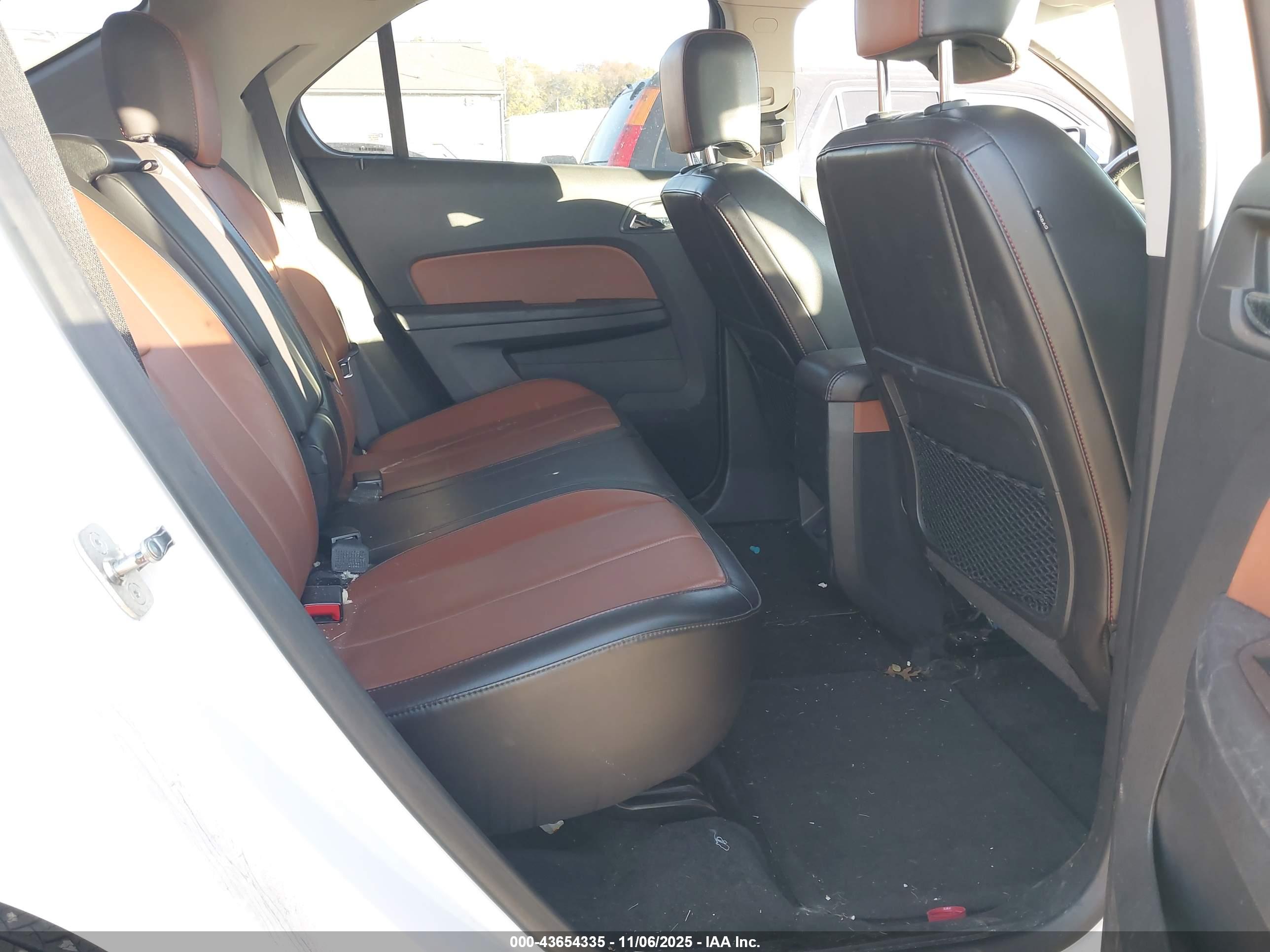 CHEVROLET EQUINOX image 8