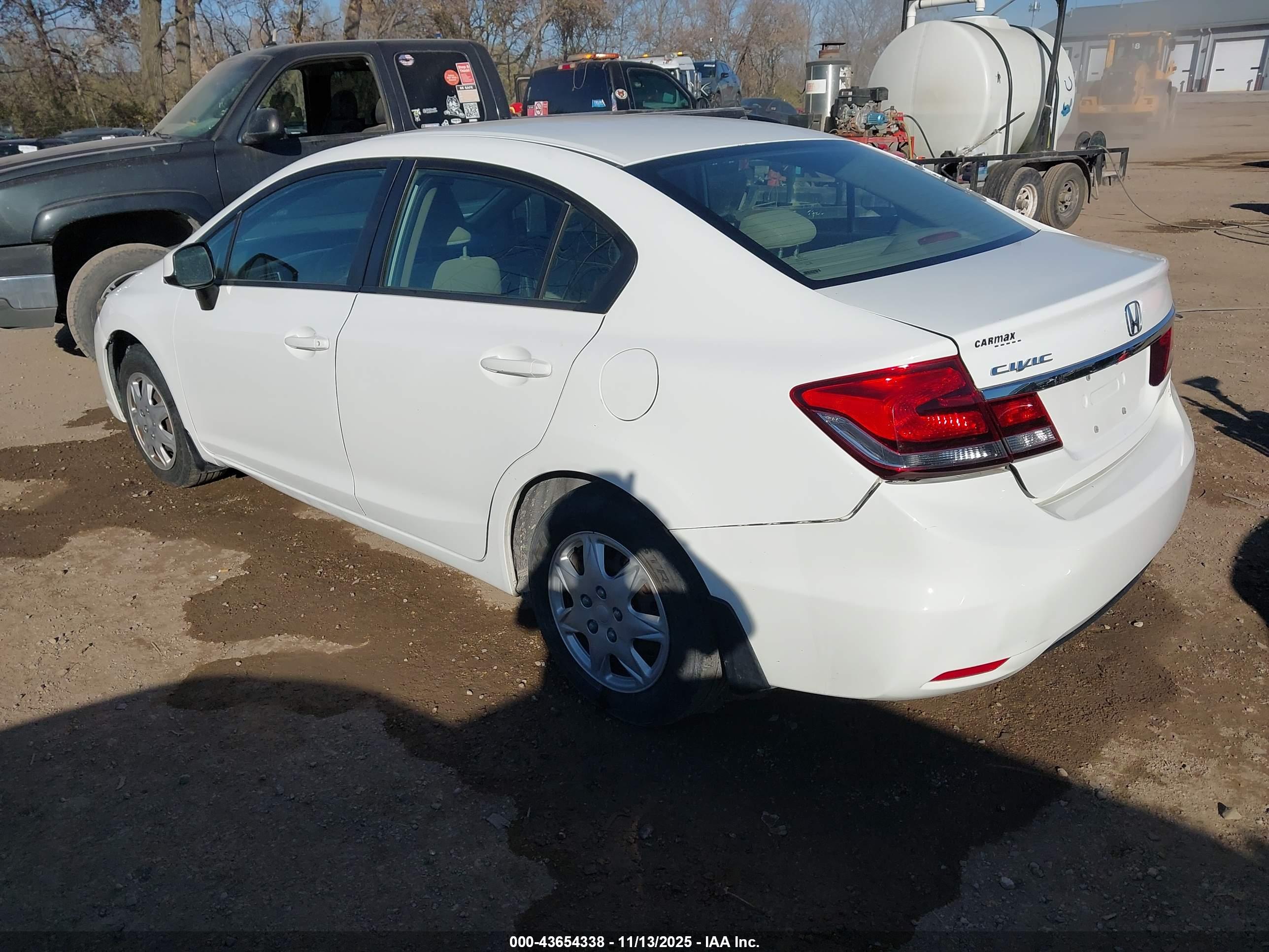 HONDA CIVIC image 3