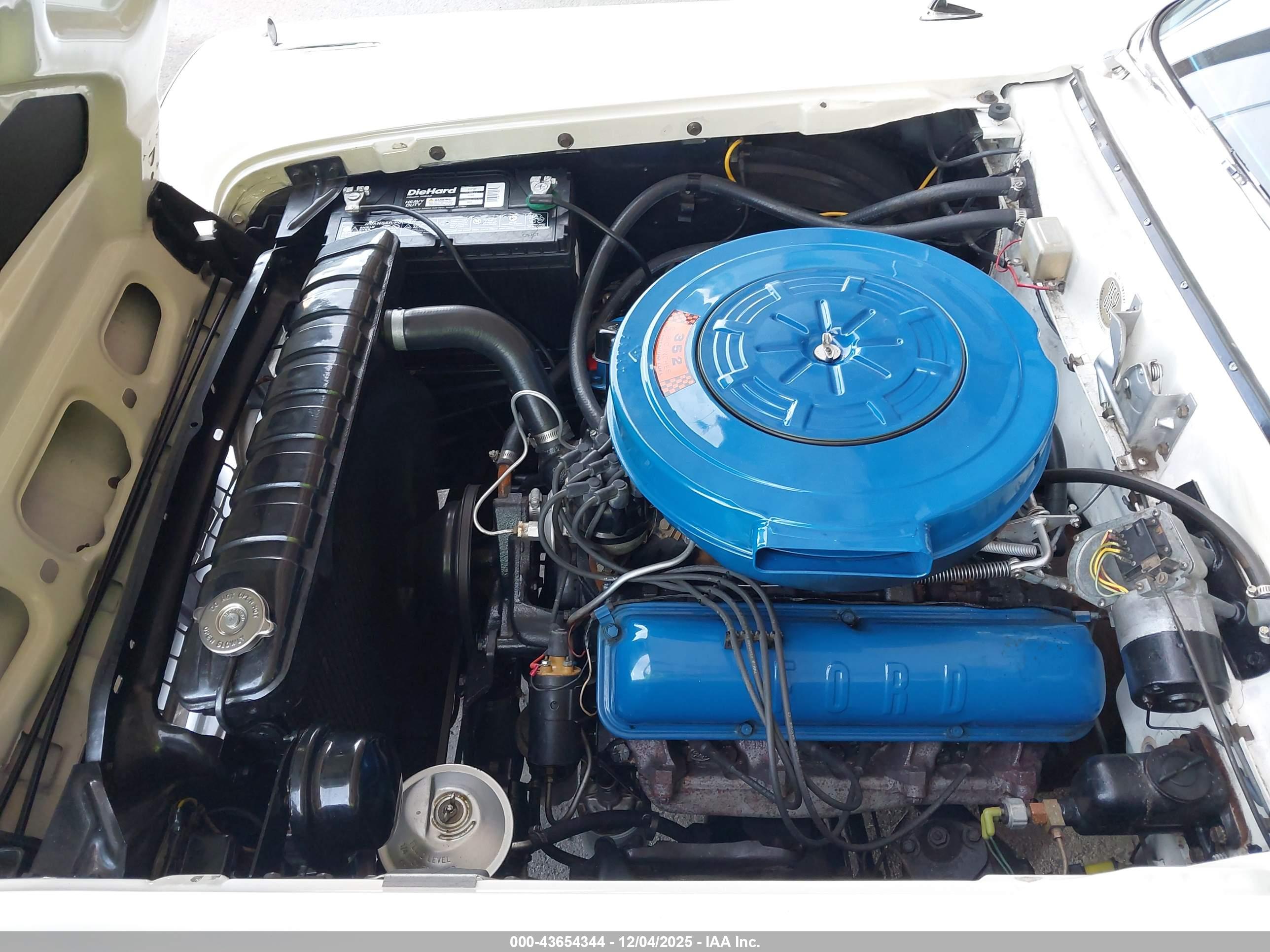 FORD GALAXIE image 10