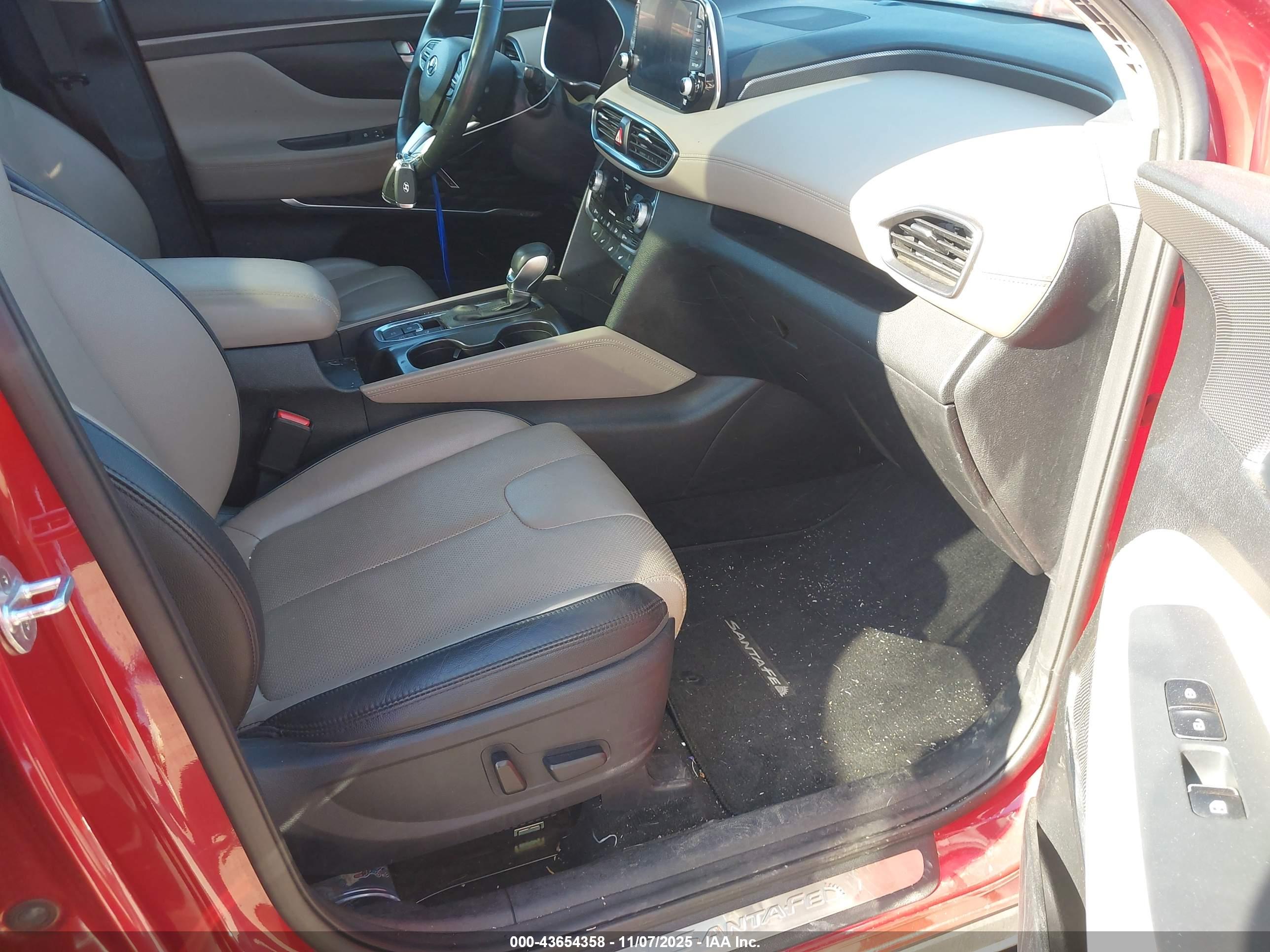 HYUNDAI SANTA image 5