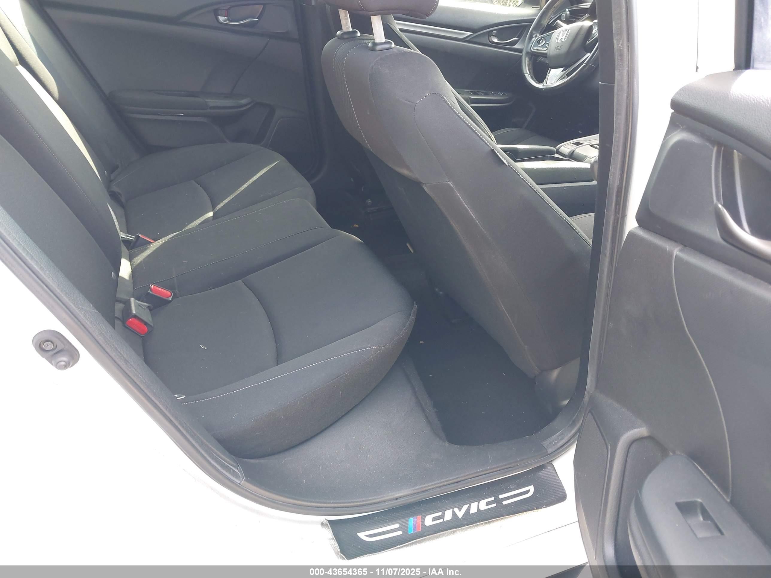 HONDA CIVIC image 8