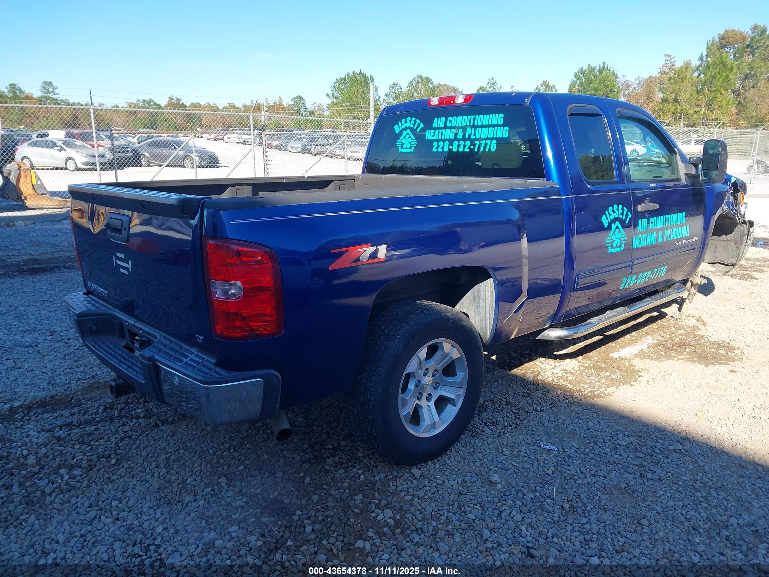 CHEVROLET SILVERADO image 4